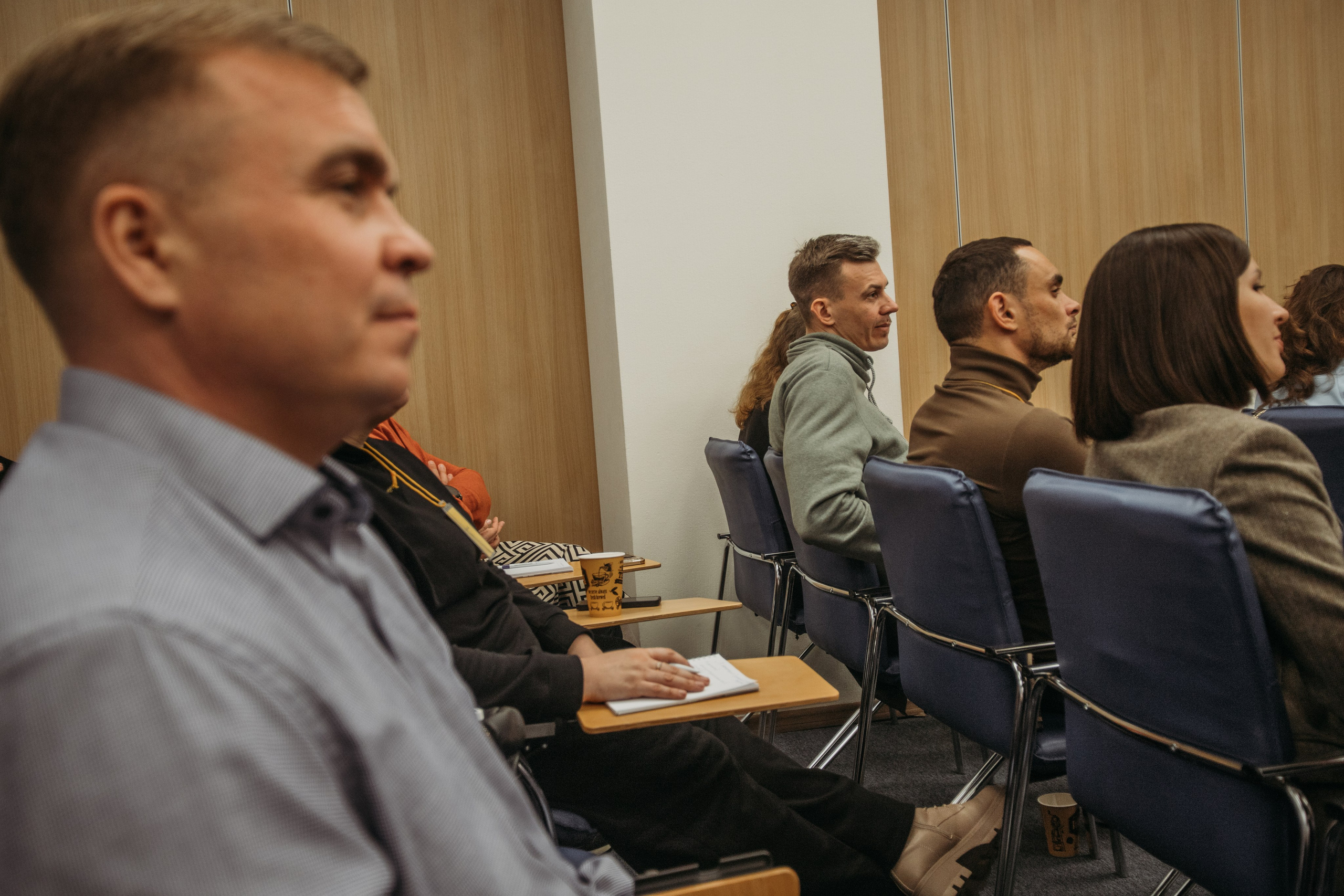 Тренинг по НЛП технологиям Михаила Пелехатого. Венера Гайн. Репортажный фотограф  Тюмень. Обучение фотографии с 0