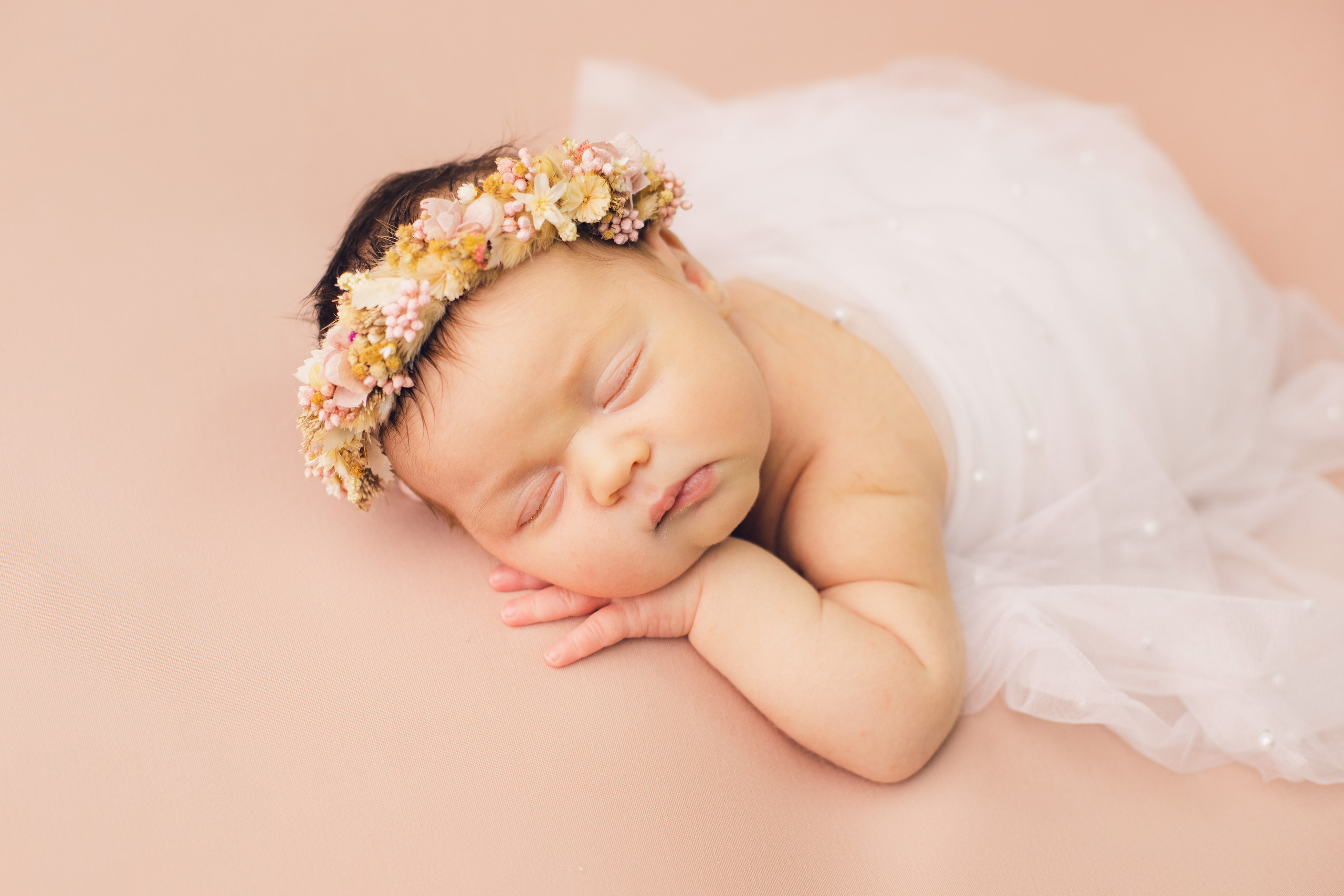 Варя. Фотограф новорожденных в г. Россошь Виктория Нечепуренко