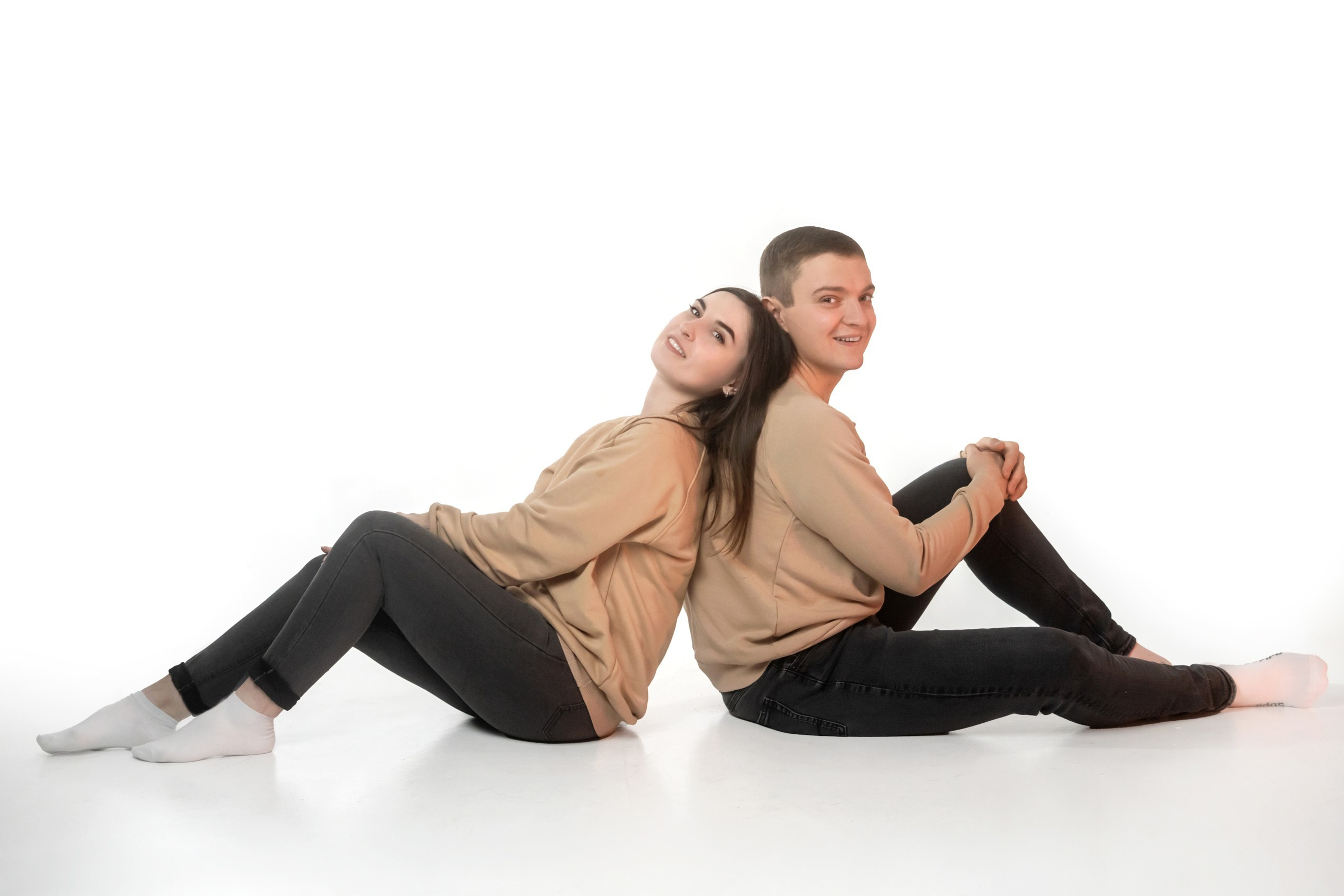 Семейная съемка в студии. Мила Посвит Фотограф новорожденных в Тобольске