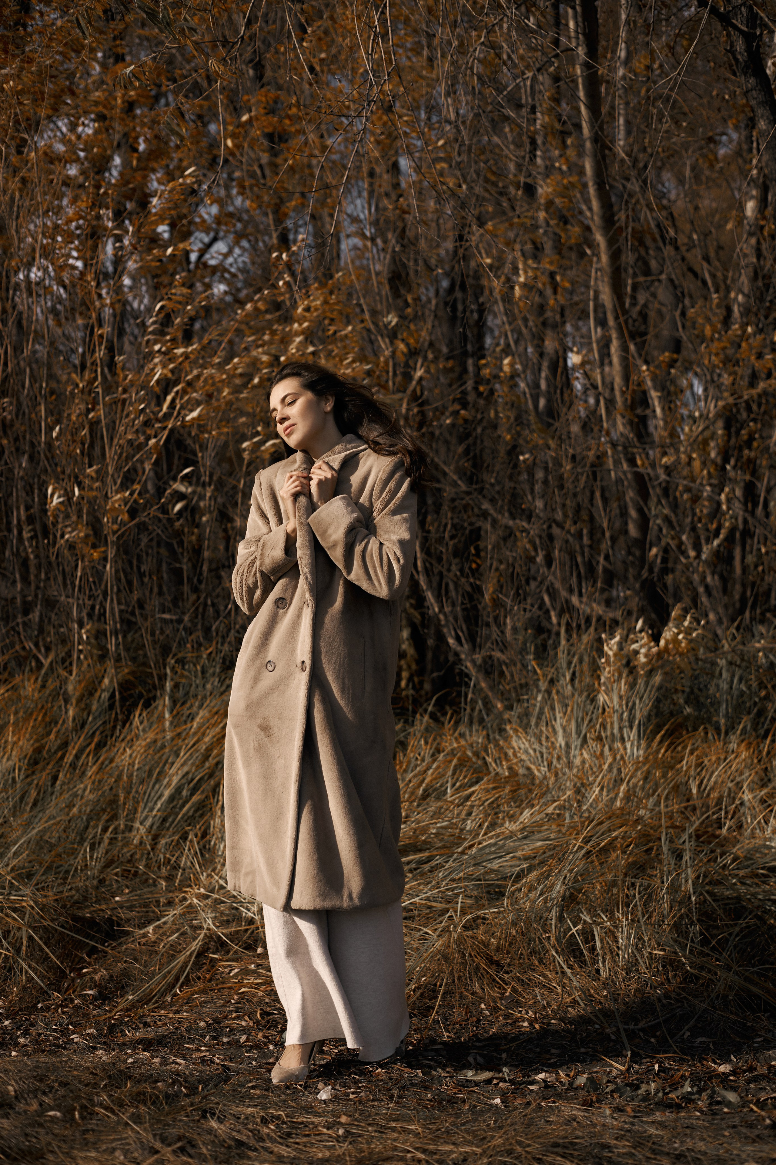 Для бренда женской одежды CLARE CLOTHES. Фотограф в Новосибирске Эльвира Тигина