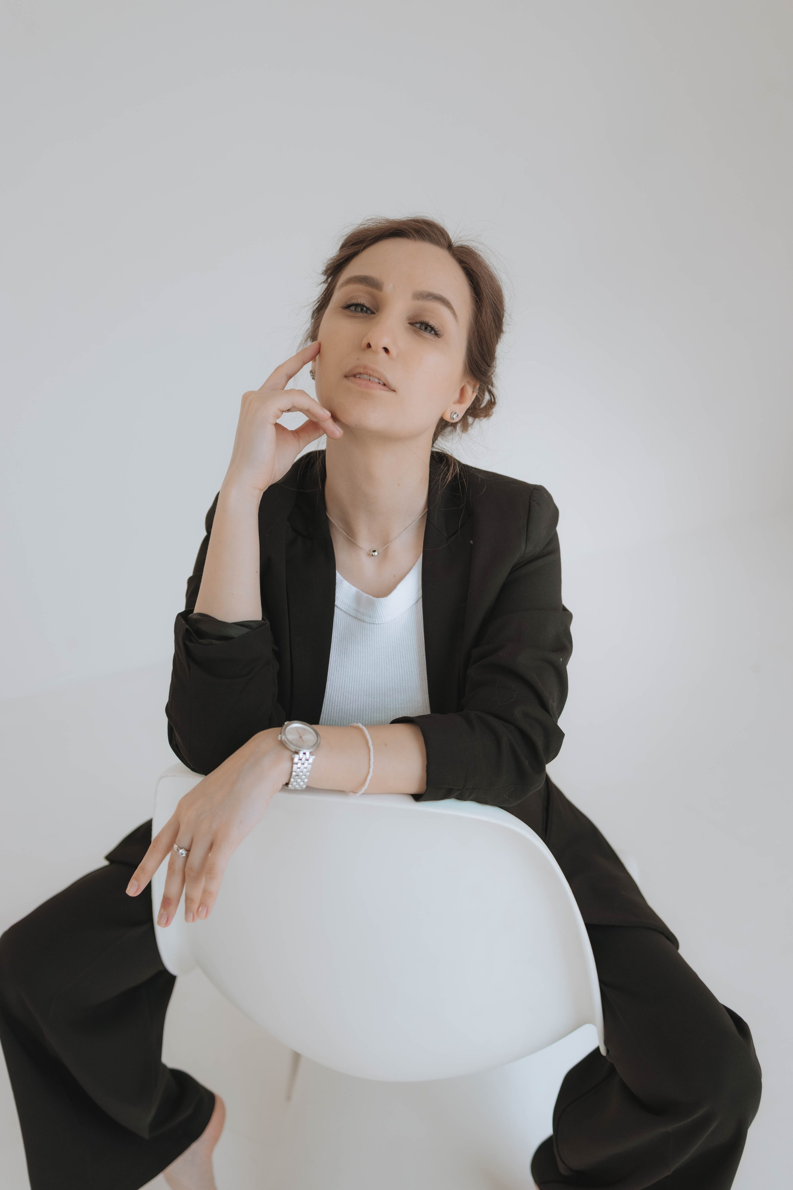 Женские портреты-фотосессии в Москве от фотографа Анастасии Инвиш. Эротическая фотосессия в стилю ню в Москве — заказать ню фотосессию от 19 800 руб!