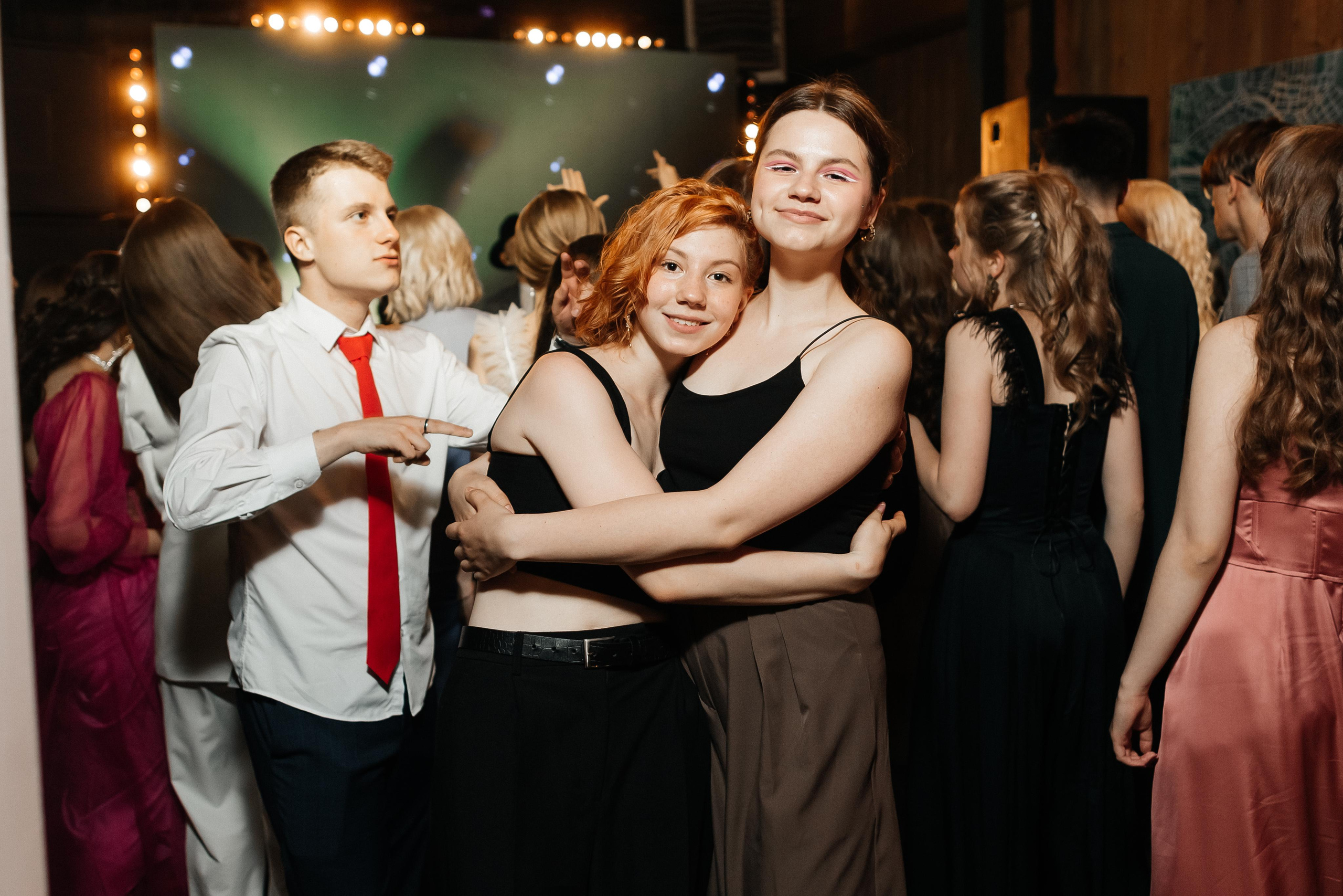 Выпускной 41 Гимназии. Фотограф Кемерово | Сергей