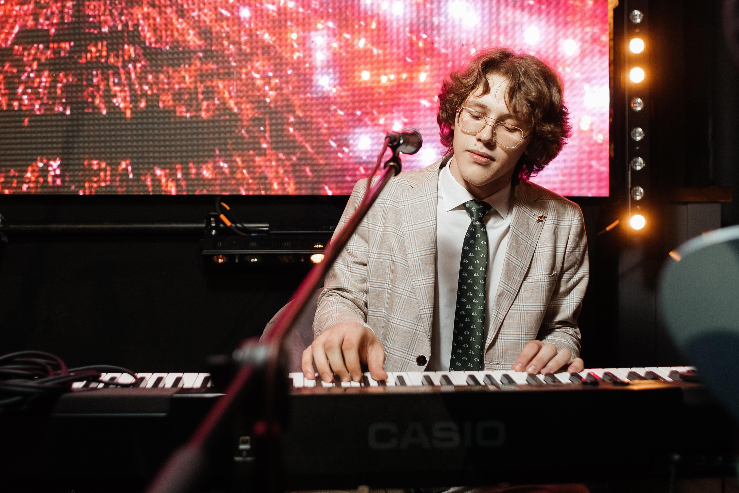 Выпускной 41 Гимназии. Фотограф Кемерово | Сергей