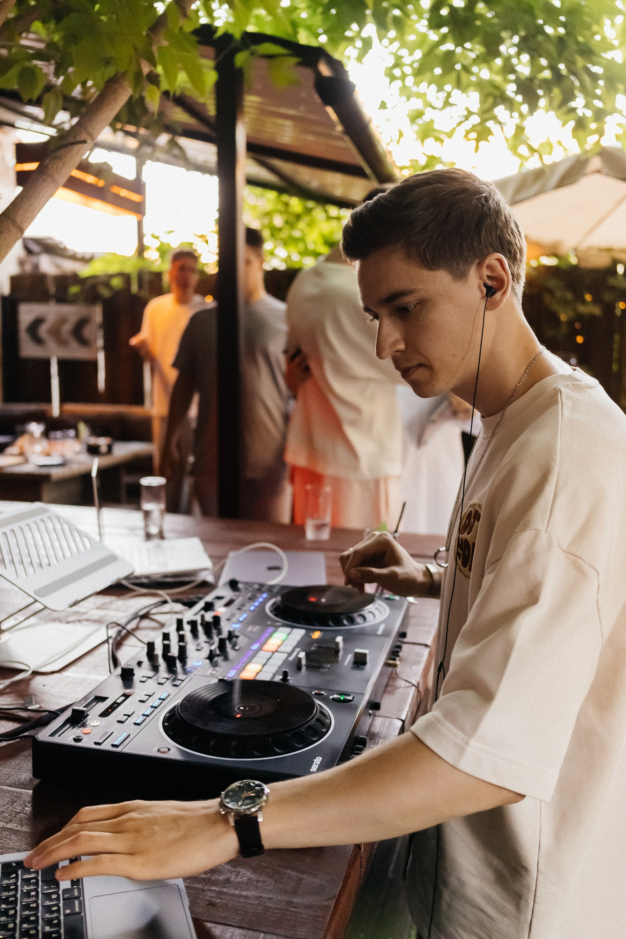 Среда — маленькая пятница| Караоке — бар «Vibe». Фотограф Кемерово | Сергей