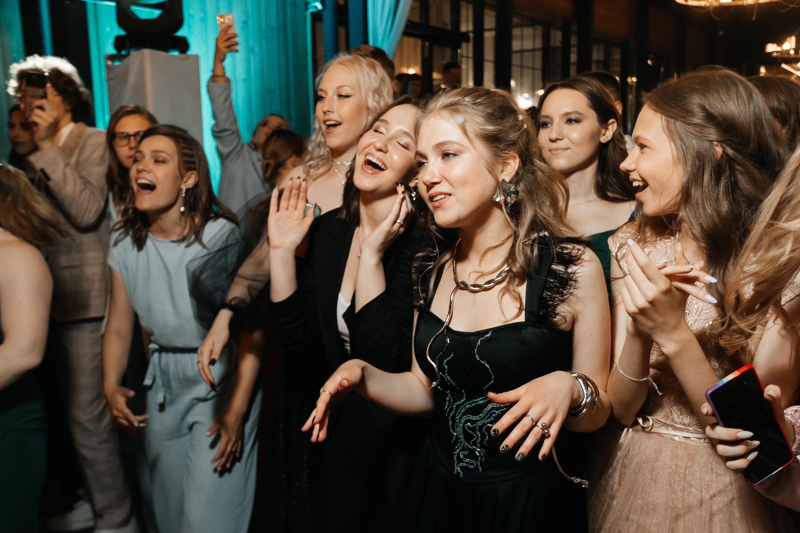 Выпускной 41 Гимназии. Фотограф Кемерово | Сергей