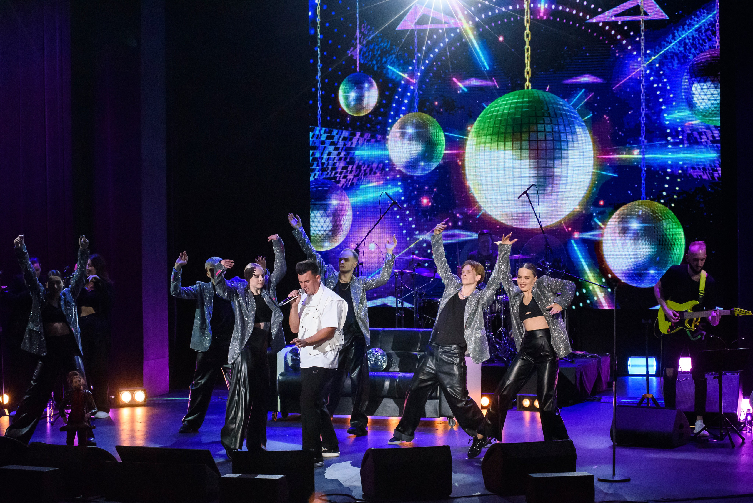 Кирилл Туриченко — Вегас Сити Холл. Бренд-фотограф для экспертов и блогеров в Москве Влада Горбовская