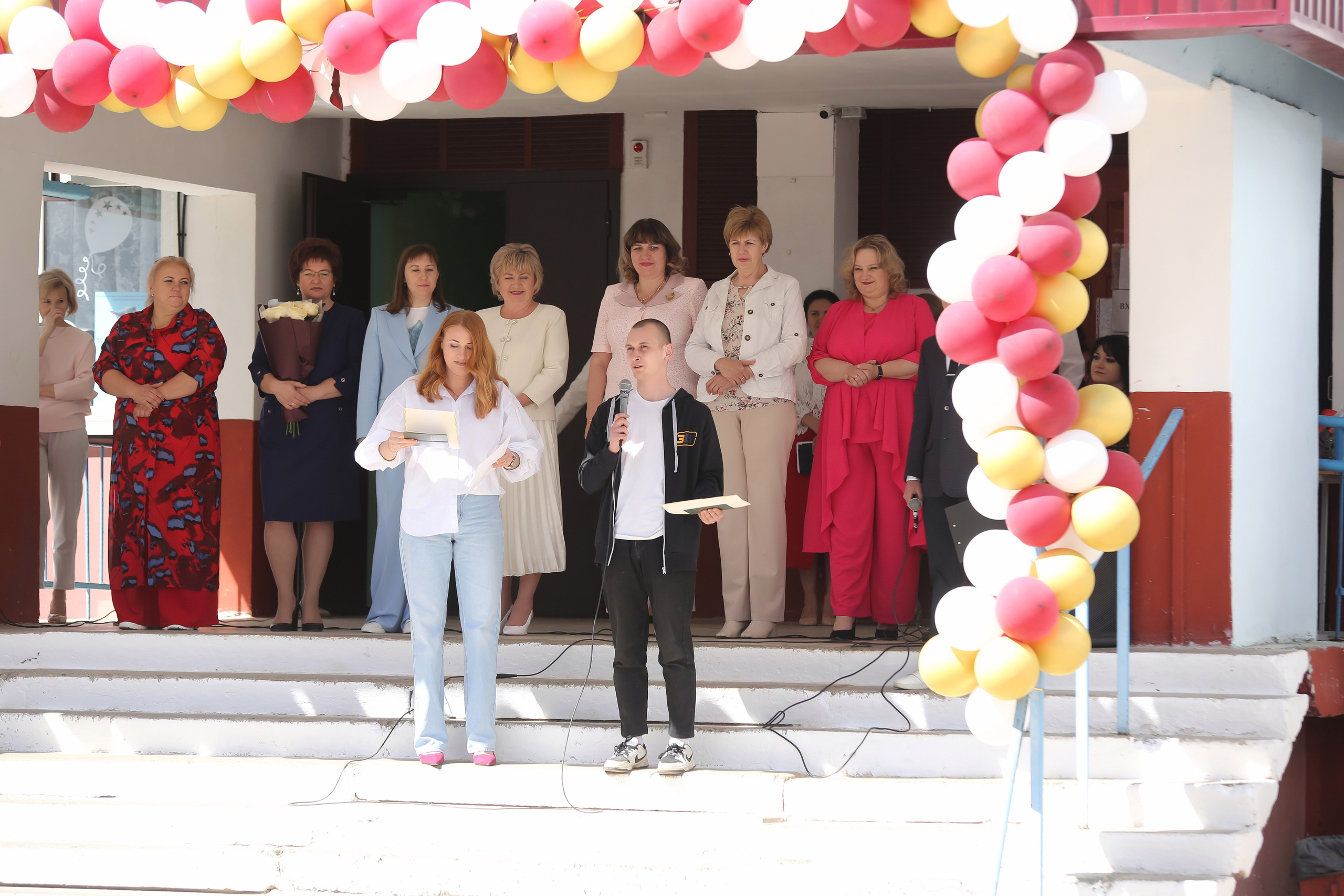 ЛИНЕЙКА «ПОСЛЕДНИЙ ЗВОНОК» 9 ШКОЛА 2024 г МЦЕНСК. ТВОЙ АЛЬБОМ / ТВОИ ПРАВИЛА