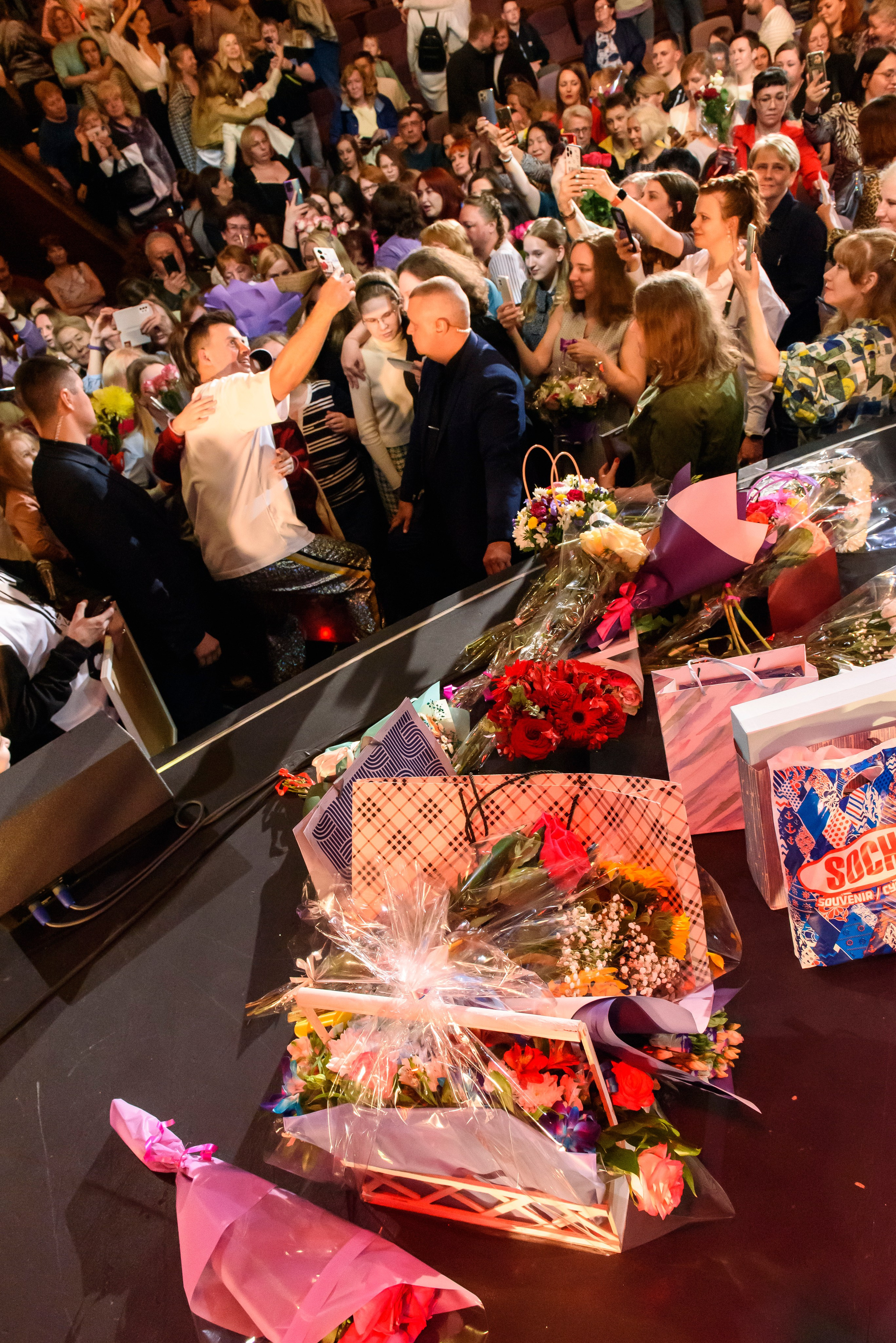 Кирилл Туриченко — Вегас Сити Холл. Бренд-фотограф для экспертов и блогеров в Москве Влада Горбовская