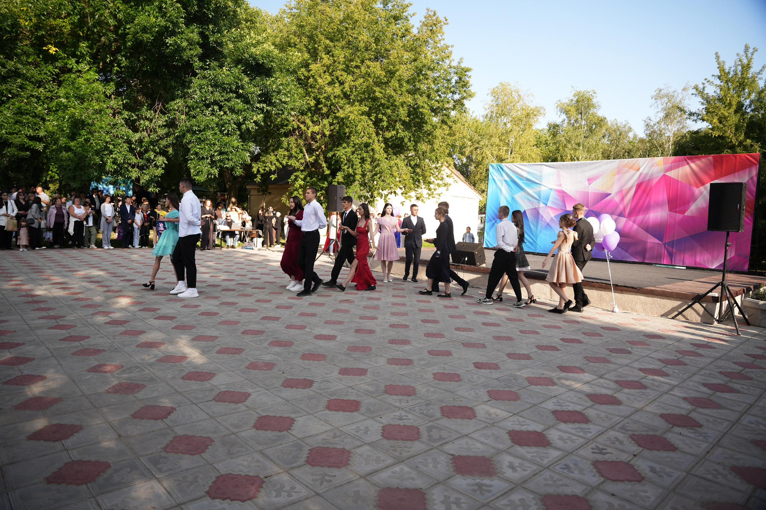 Выпускной в парке. Ольга Плаксина фотограф в Саратове