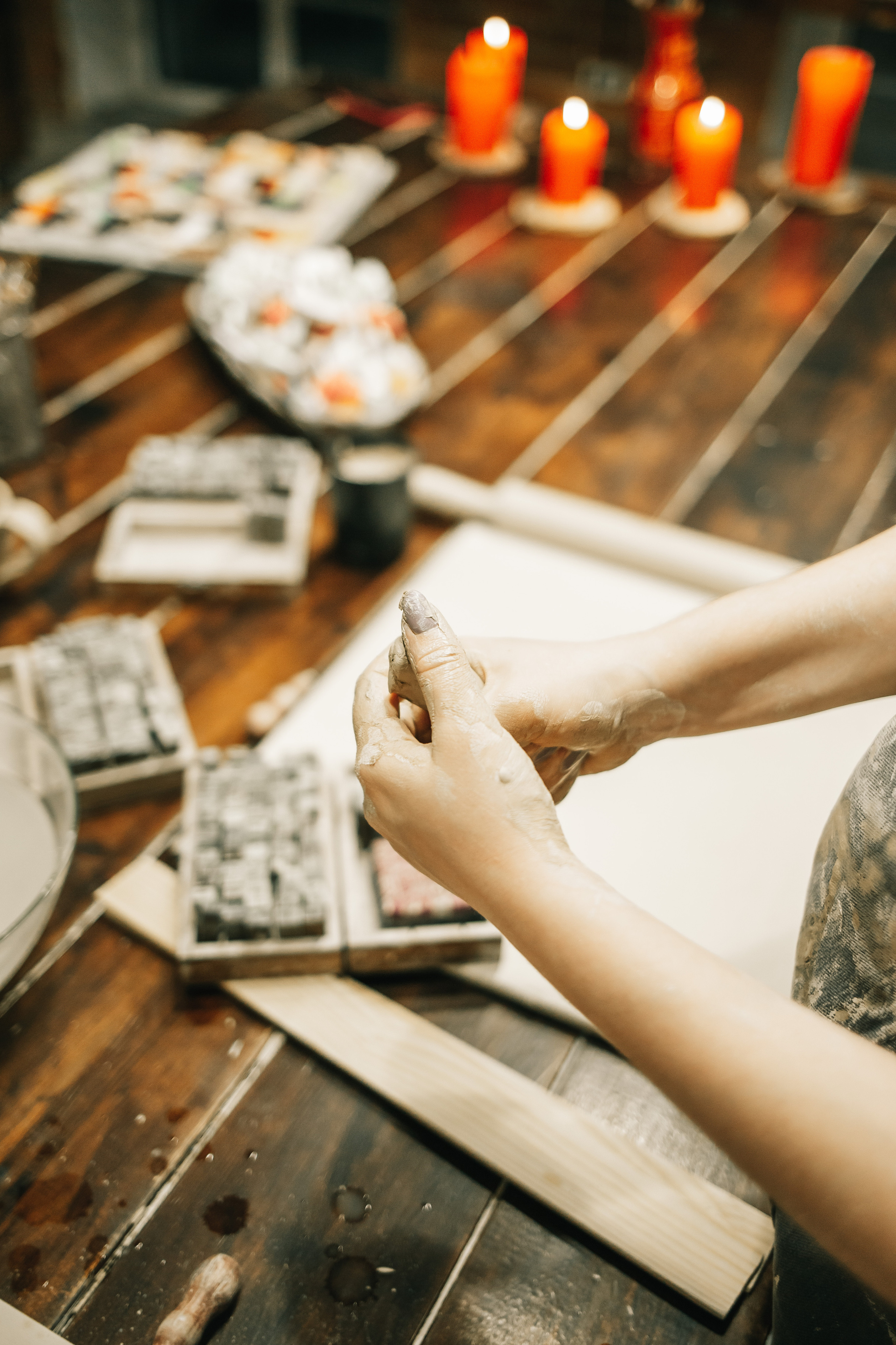 Съемка «В ожиании чуда» в гончарной мастерской. Свадебный и семейный фотограф в Краснодар, Россия