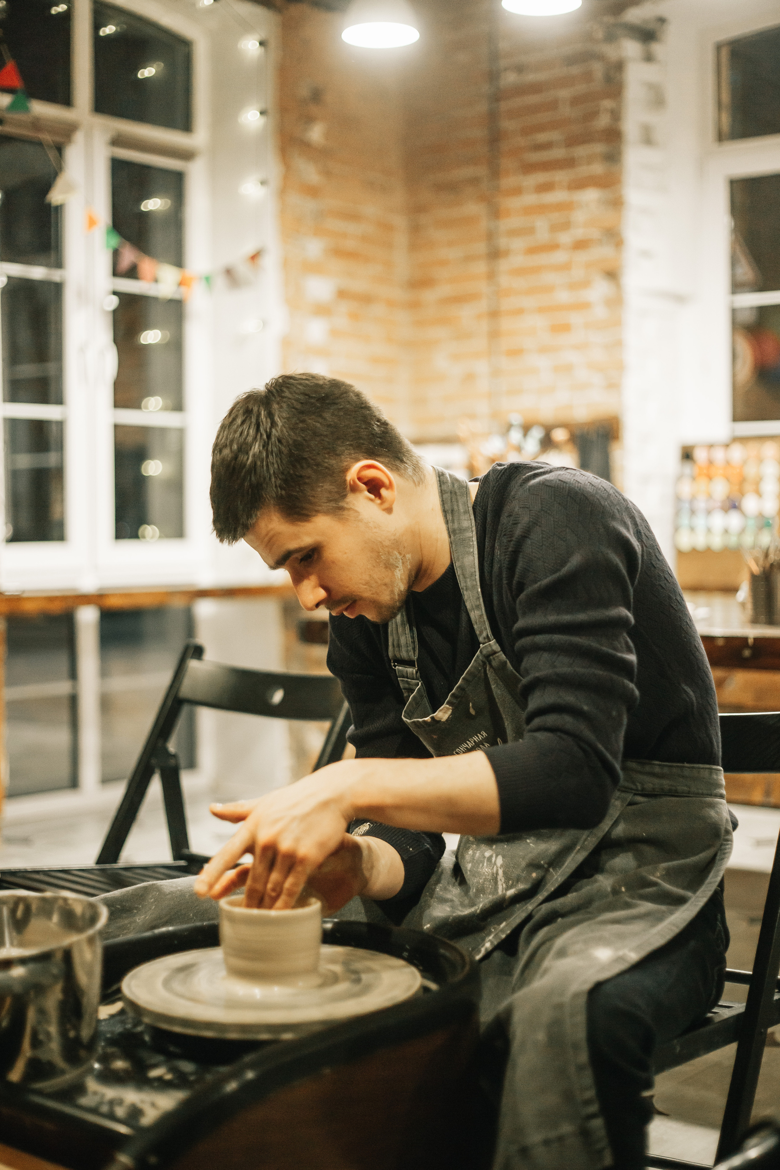 Съемка «В ожиании чуда» в гончарной мастерской. Свадебный и семейный фотограф в Краснодар, Россия