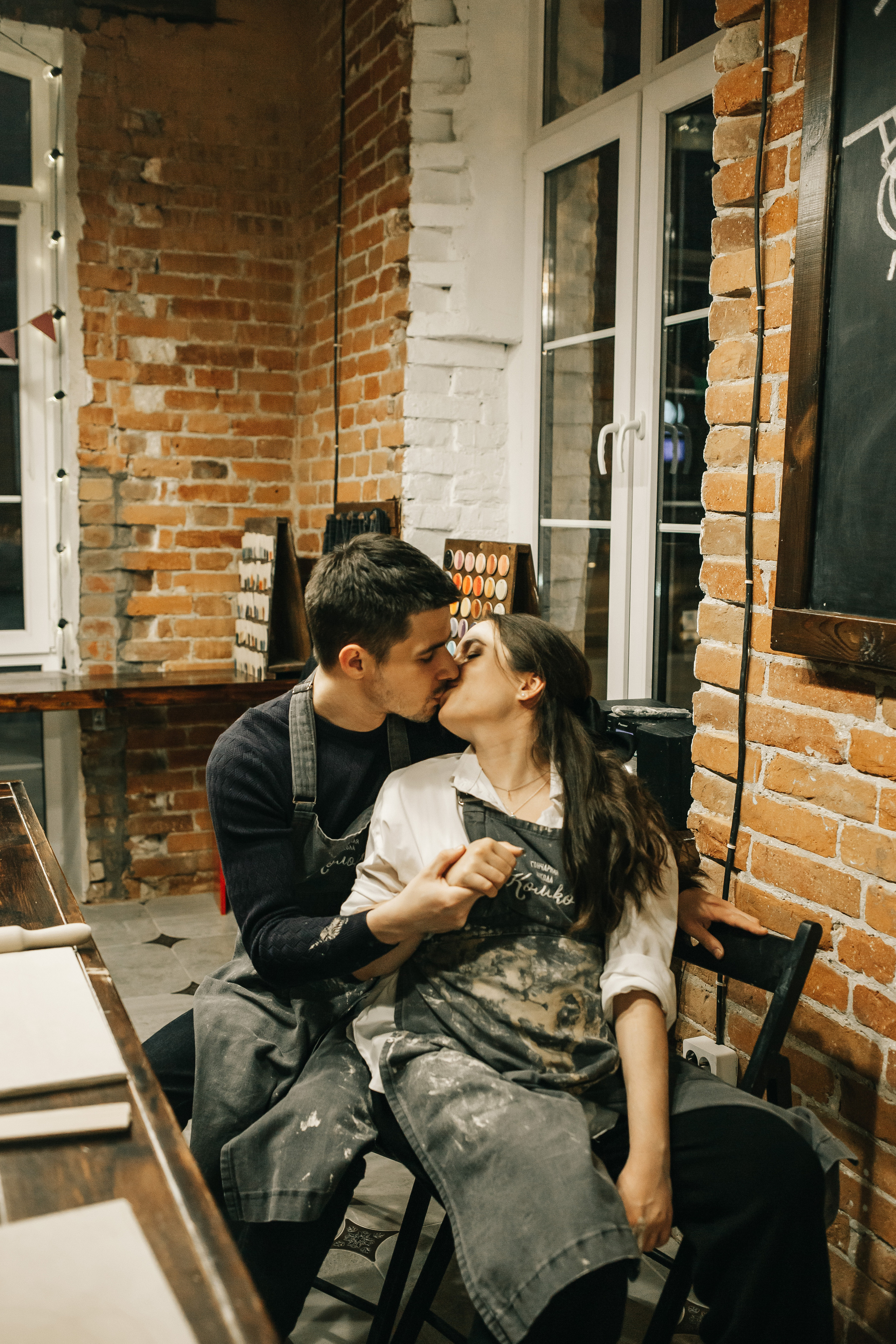 Съемка «В ожиании чуда» в гончарной мастерской. Свадебный и семейный фотограф в Краснодар, Россия