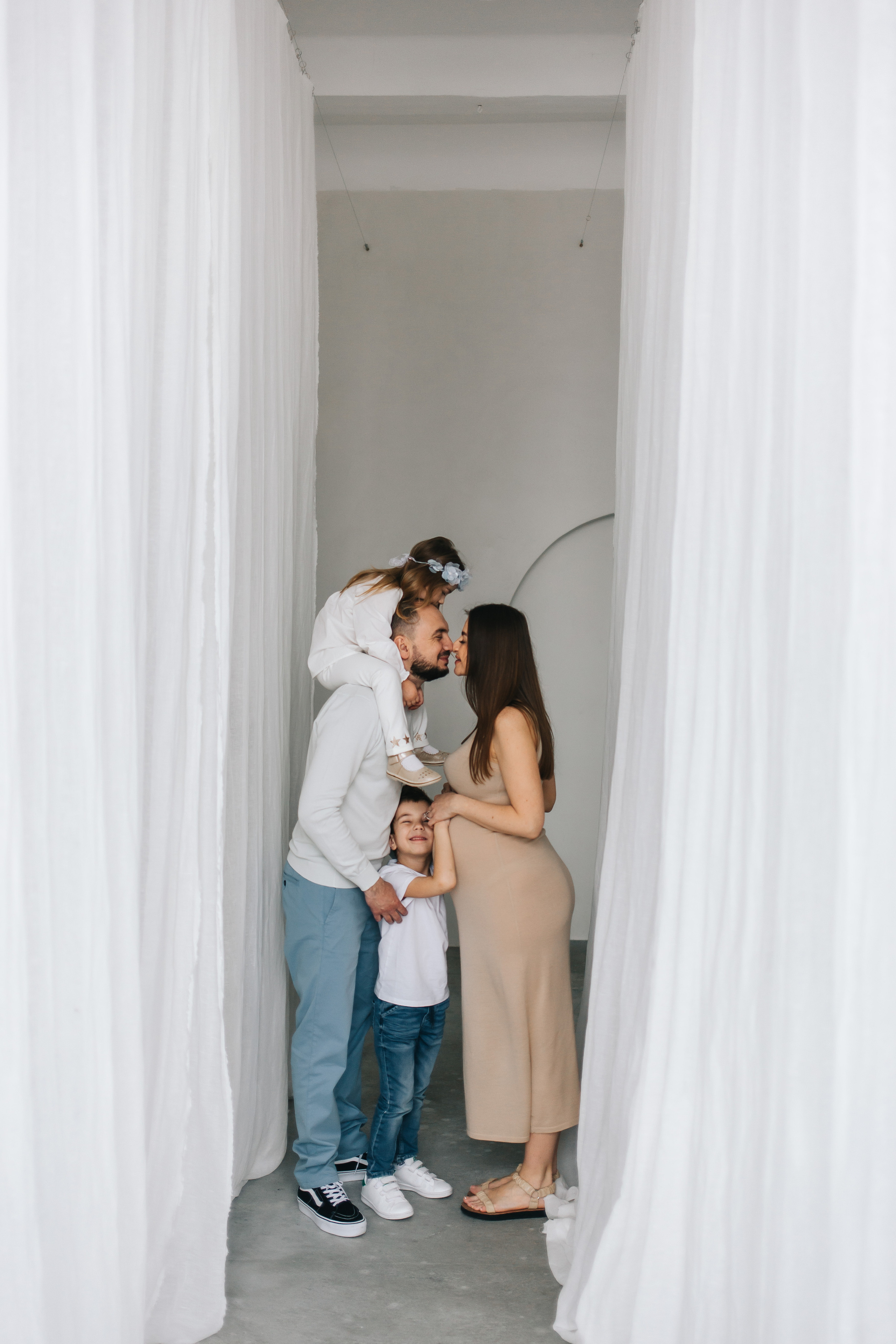 Фотоссесия беременности + гендер пати в студии. Свадебный и семейный фотограф в Краснодар, Россия