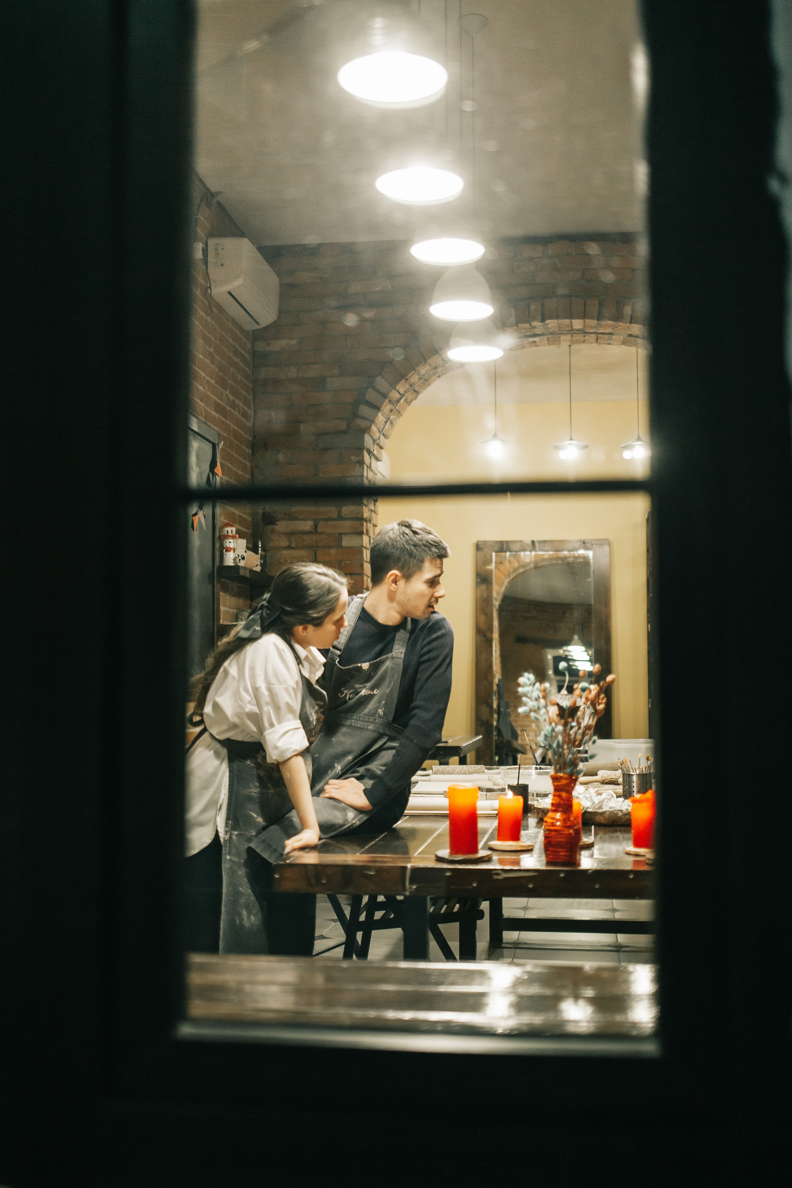 Съемка «В ожиании чуда» в гончарной мастерской. Свадебный и семейный фотограф в Краснодар, Россия