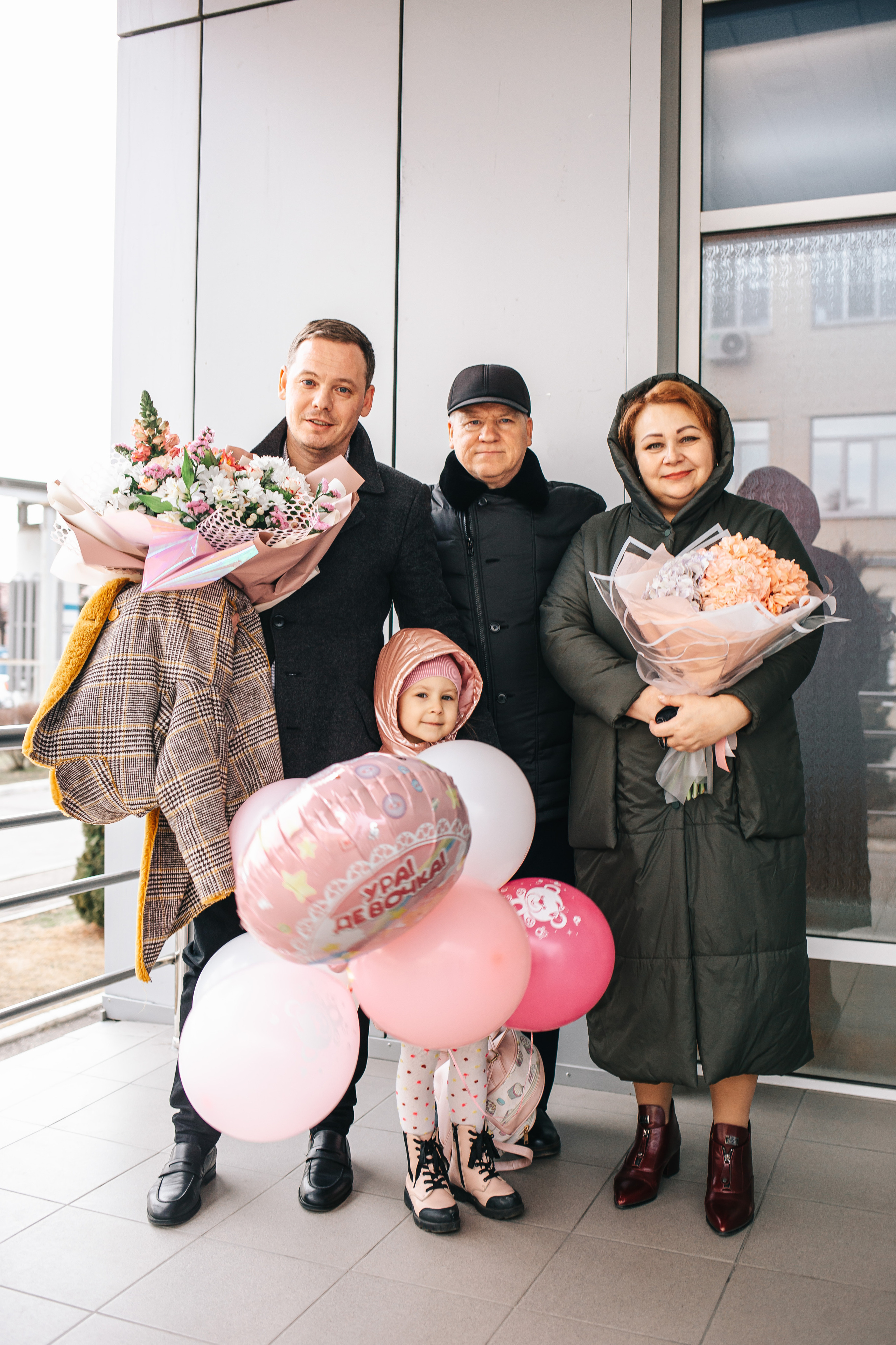 Выписка из Роддома. Свадебный и семейный фотограф в Краснодар, Россия