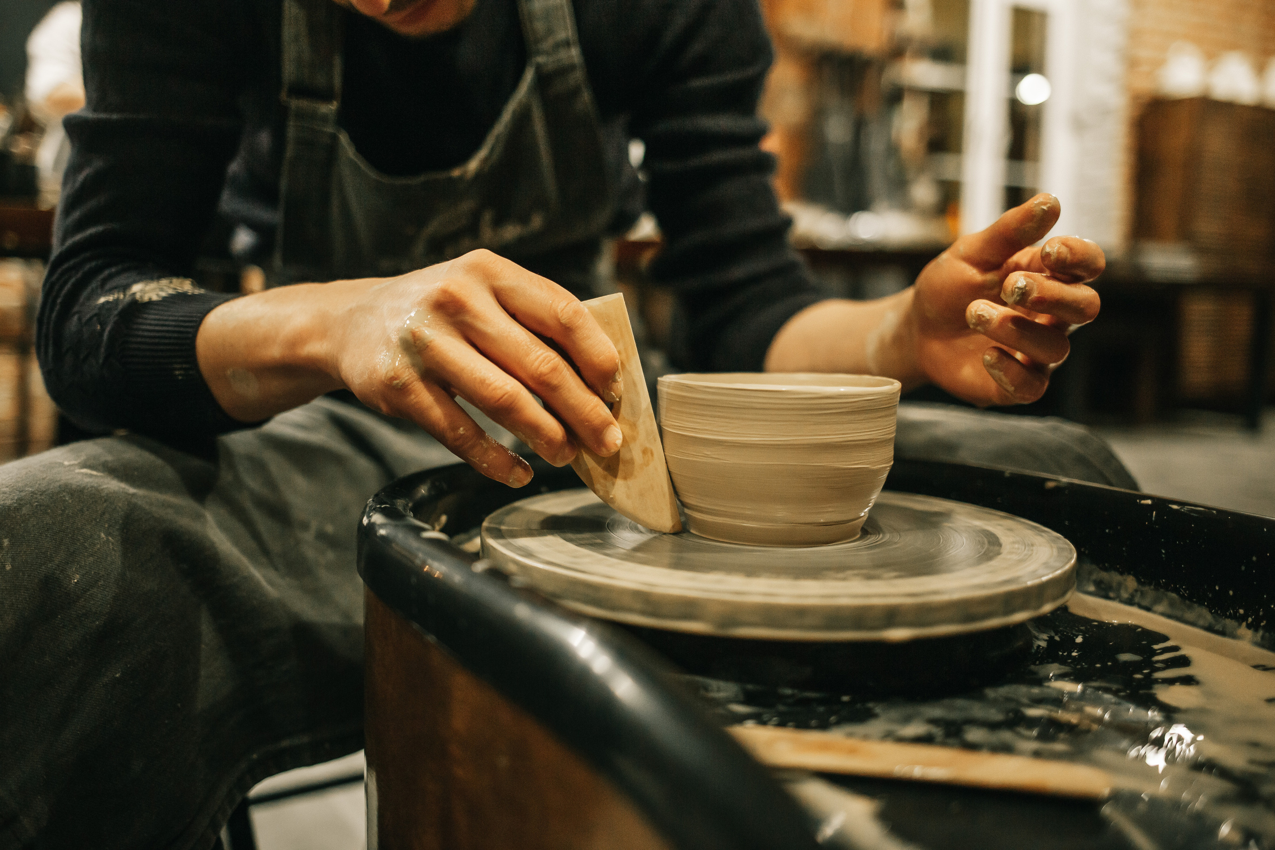 Съемка «В ожиании чуда» в гончарной мастерской. Свадебный и семейный фотограф в Краснодар, Россия