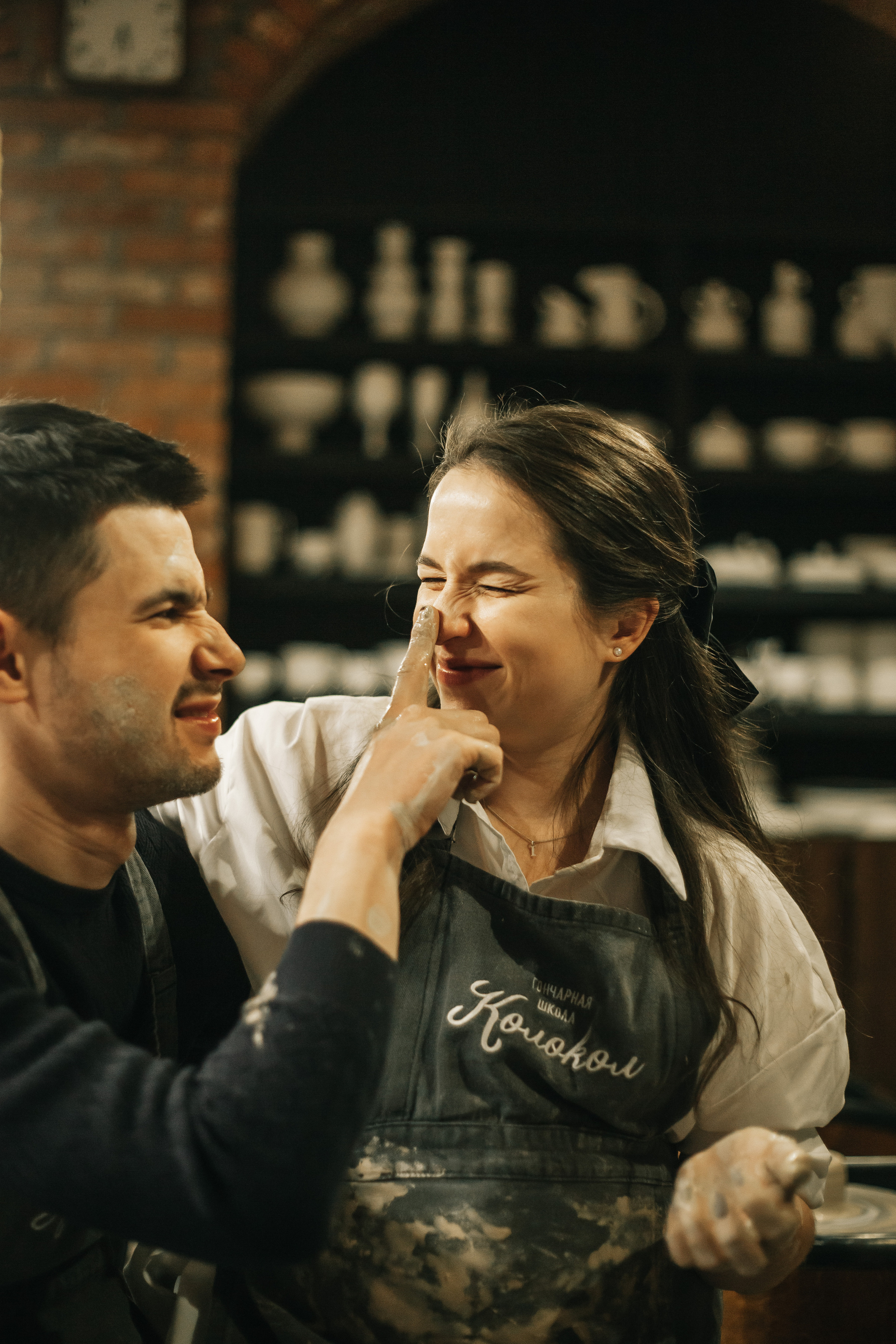 Съемка «В ожиании чуда» в гончарной мастерской. Свадебный и семейный фотограф в Краснодар, Россия