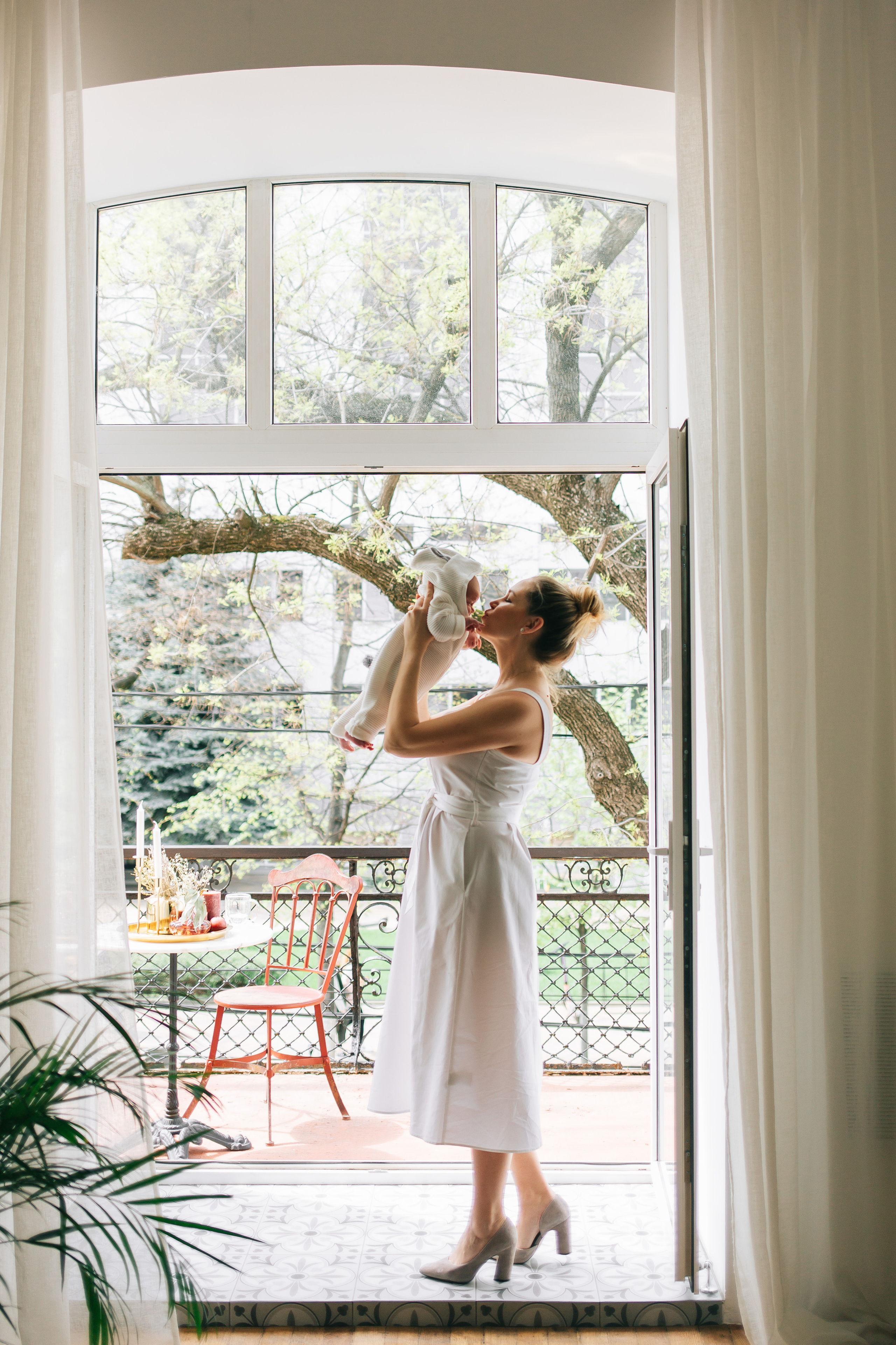 Семейная съемка в фотостудии Балкон. Свадебный и семейный фотограф в Краснодар, Россия