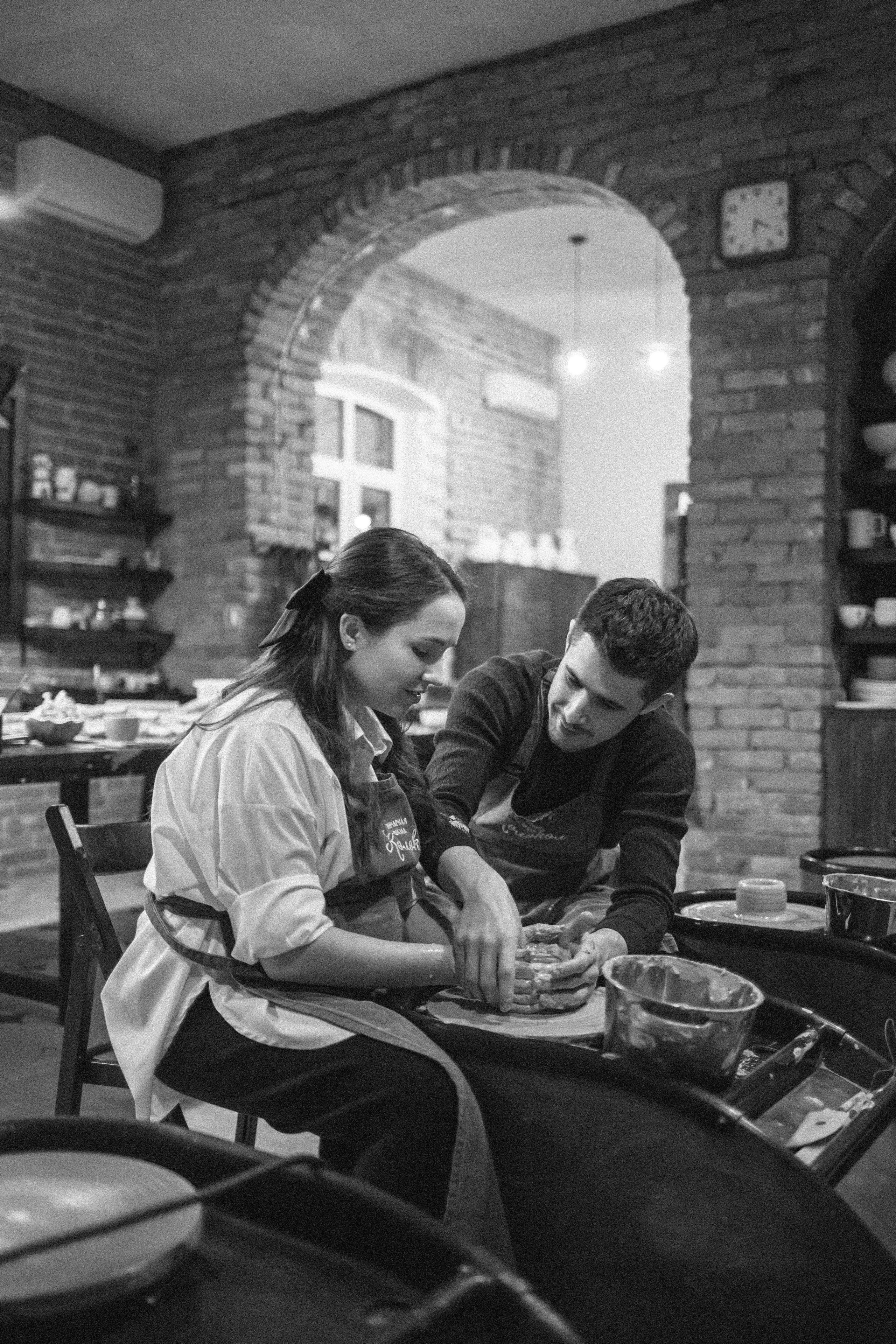 Съемка «В ожиании чуда» в гончарной мастерской. Свадебный и семейный фотограф в Краснодар, Россия