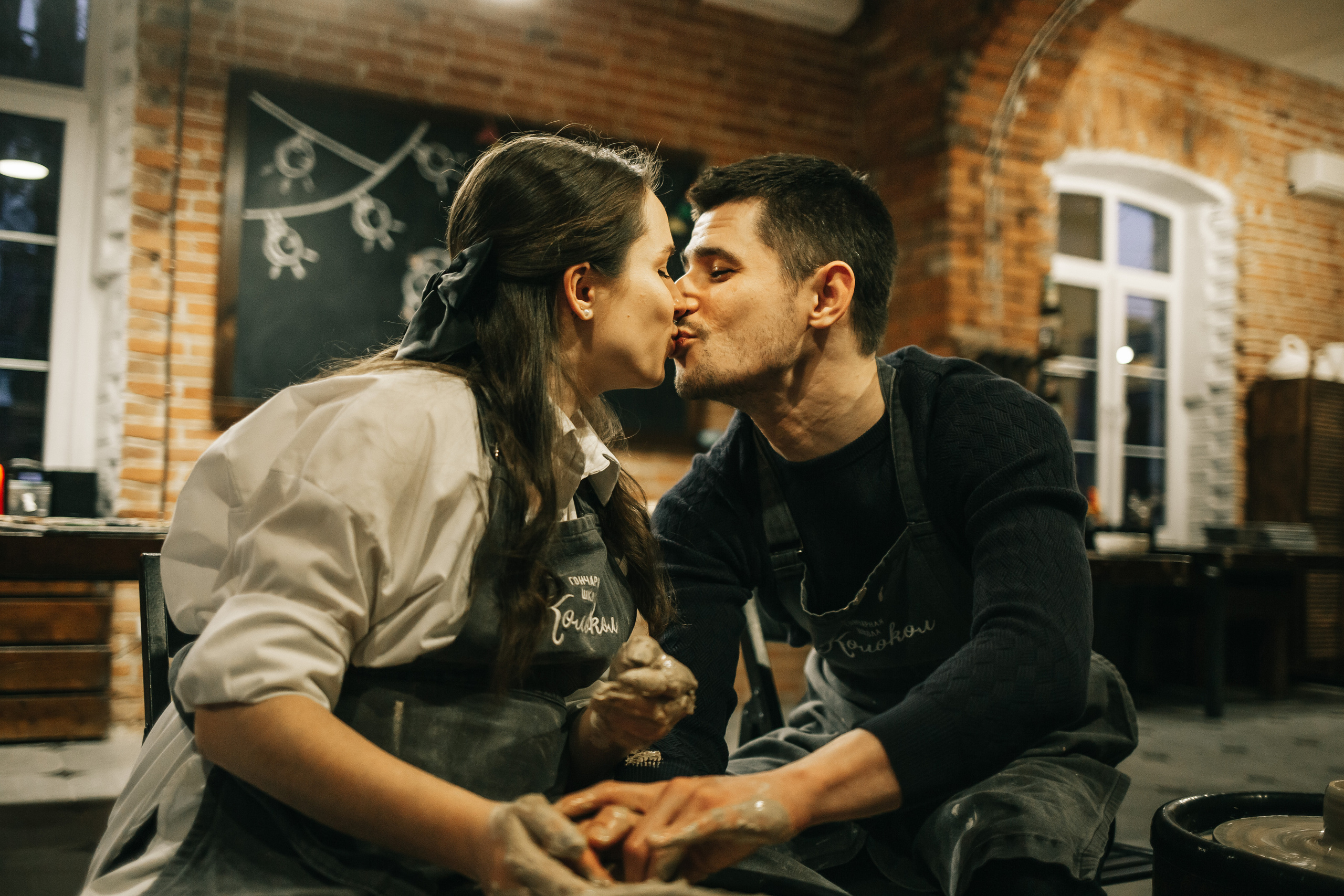 Съемка «В ожиании чуда» в гончарной мастерской. Свадебный и семейный фотограф в Краснодар, Россия