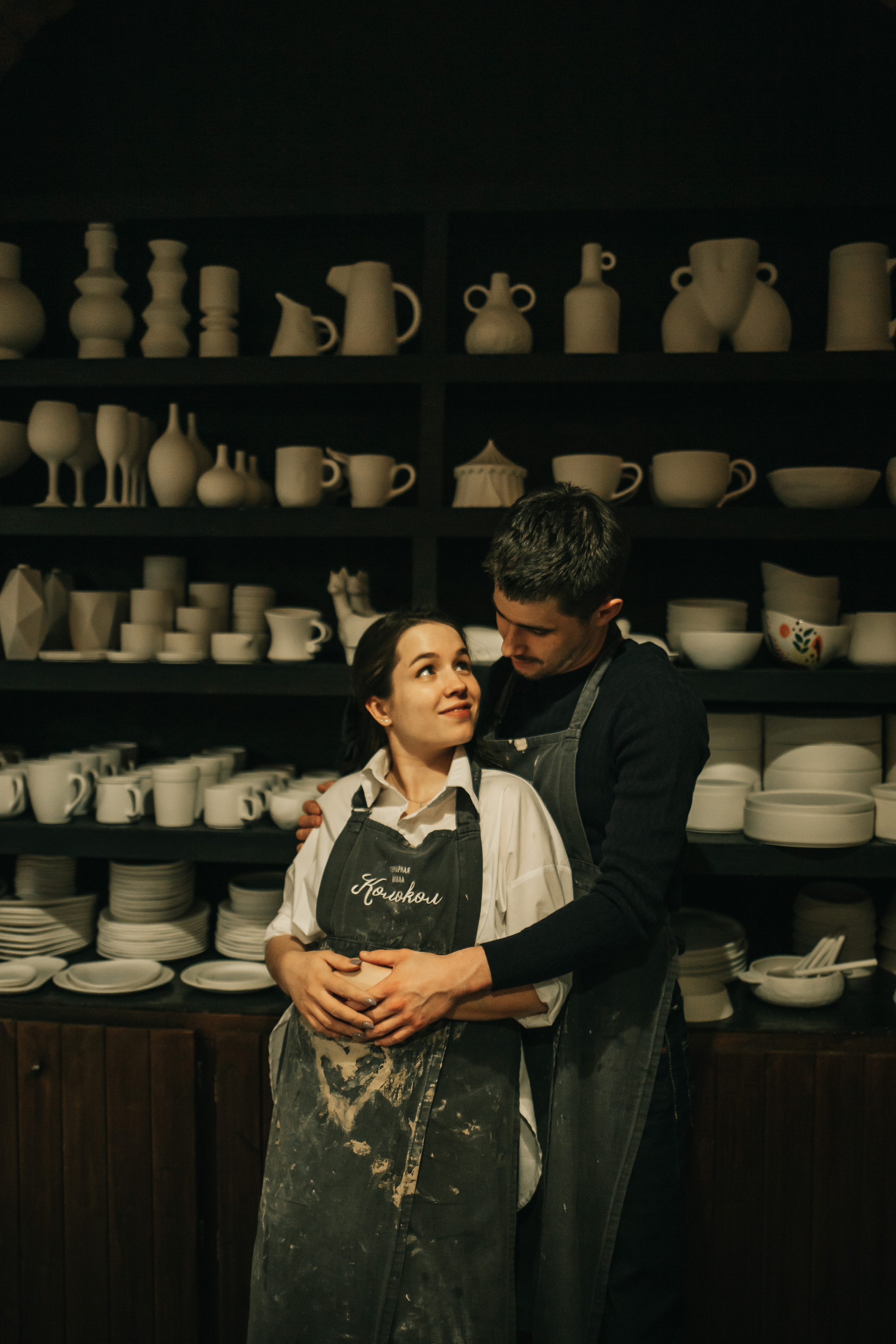 Съемка «В ожиании чуда» в гончарной мастерской. Свадебный и семейный фотограф в Краснодар, Россия