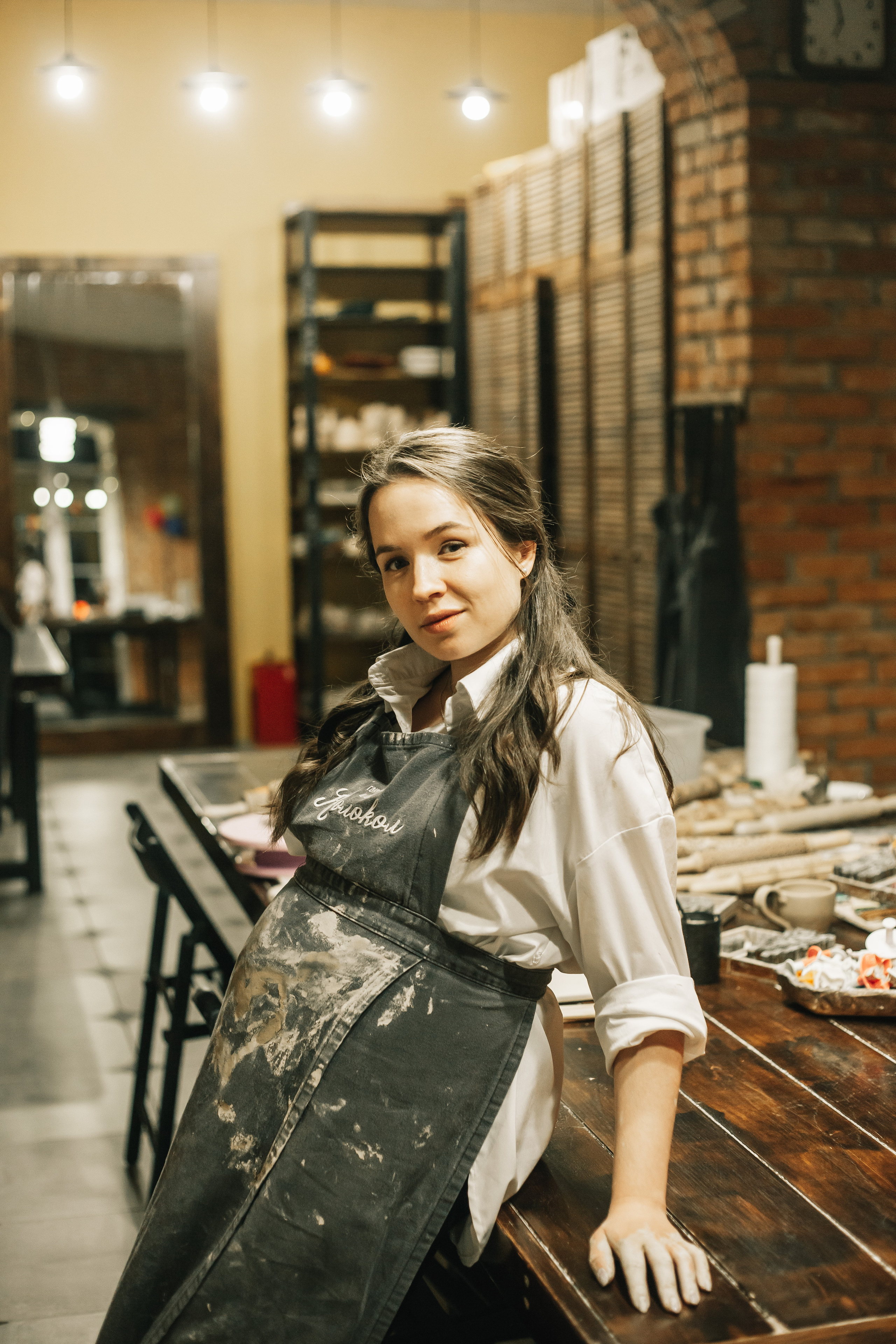 Съемка «В ожиании чуда» в гончарной мастерской. Свадебный и семейный фотограф в Краснодар, Россия