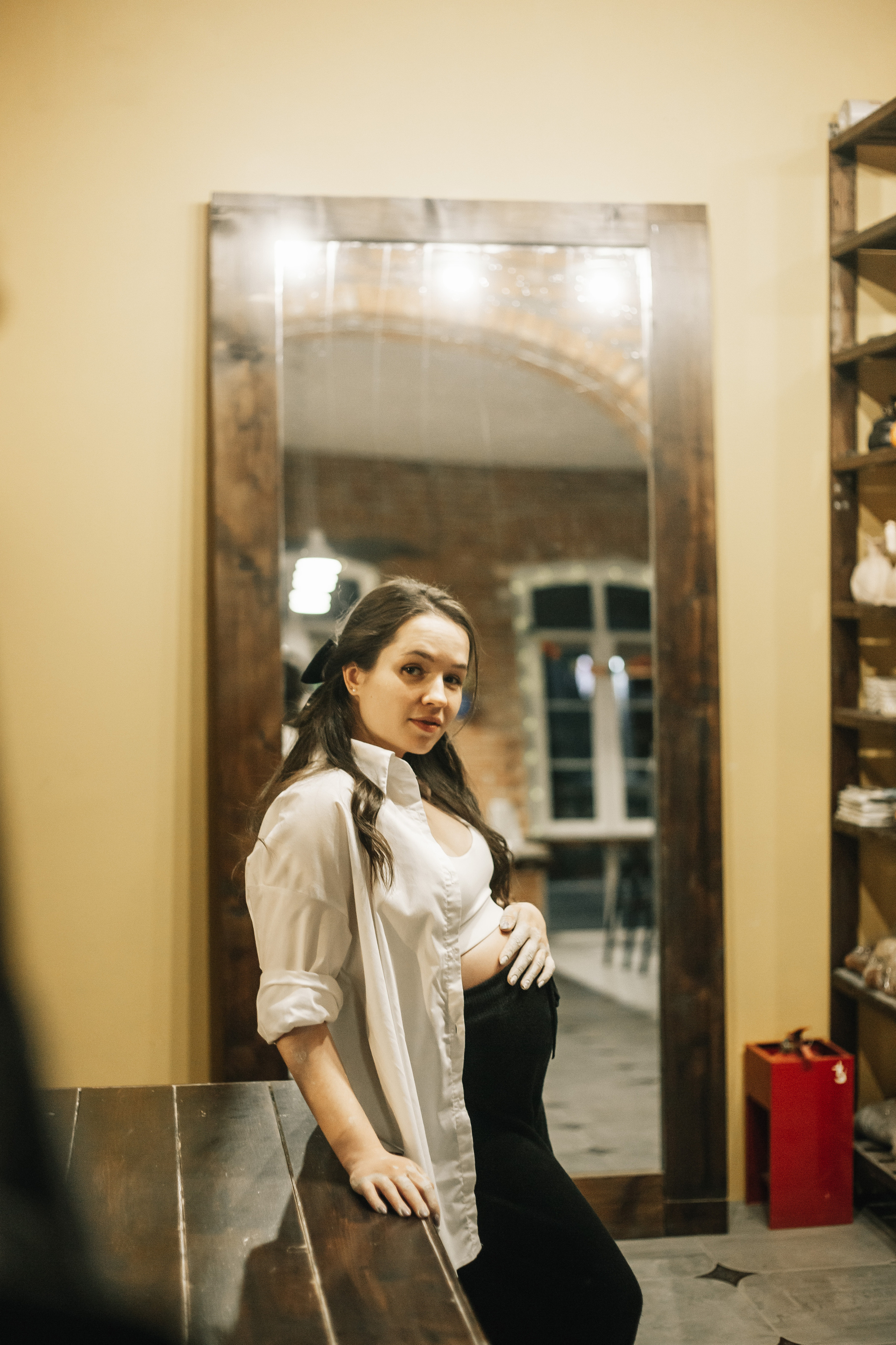 Съемка «В ожиании чуда» в гончарной мастерской. Свадебный и семейный фотограф в Краснодар, Россия