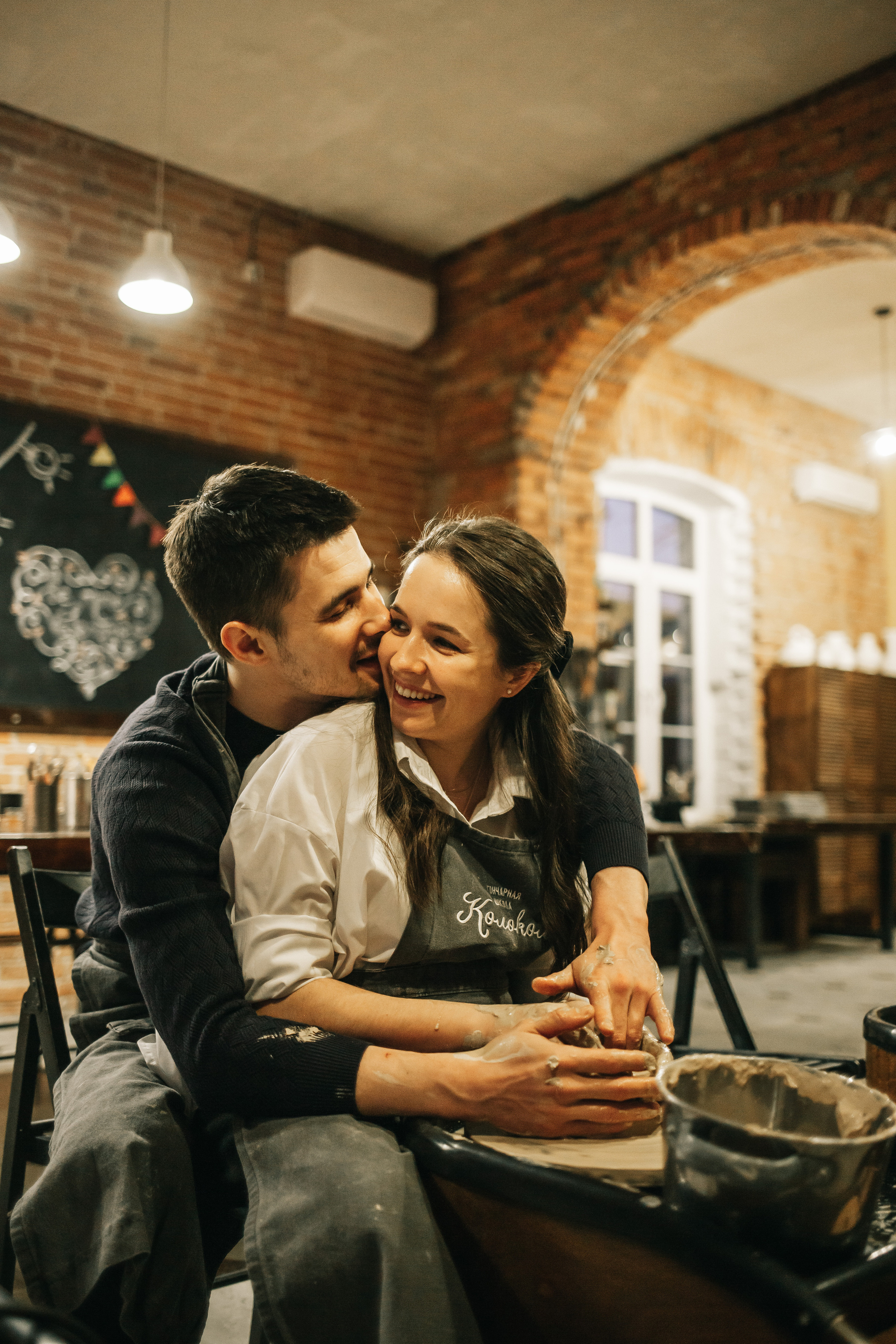 Съемка «В ожиании чуда» в гончарной мастерской. Свадебный и семейный фотограф в Краснодар, Россия