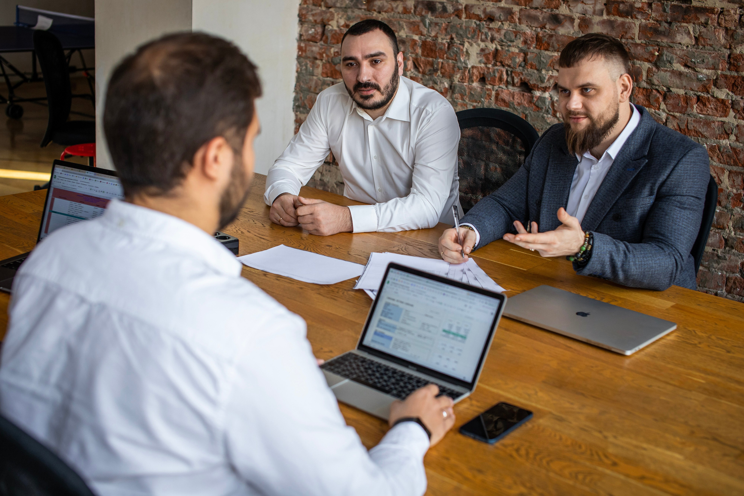 Фотосессия для бизнеса, контент для соцсетей, фото сотрудников. Свадебная, репортажная и бизнес съёмка в Ростове-на-Дону