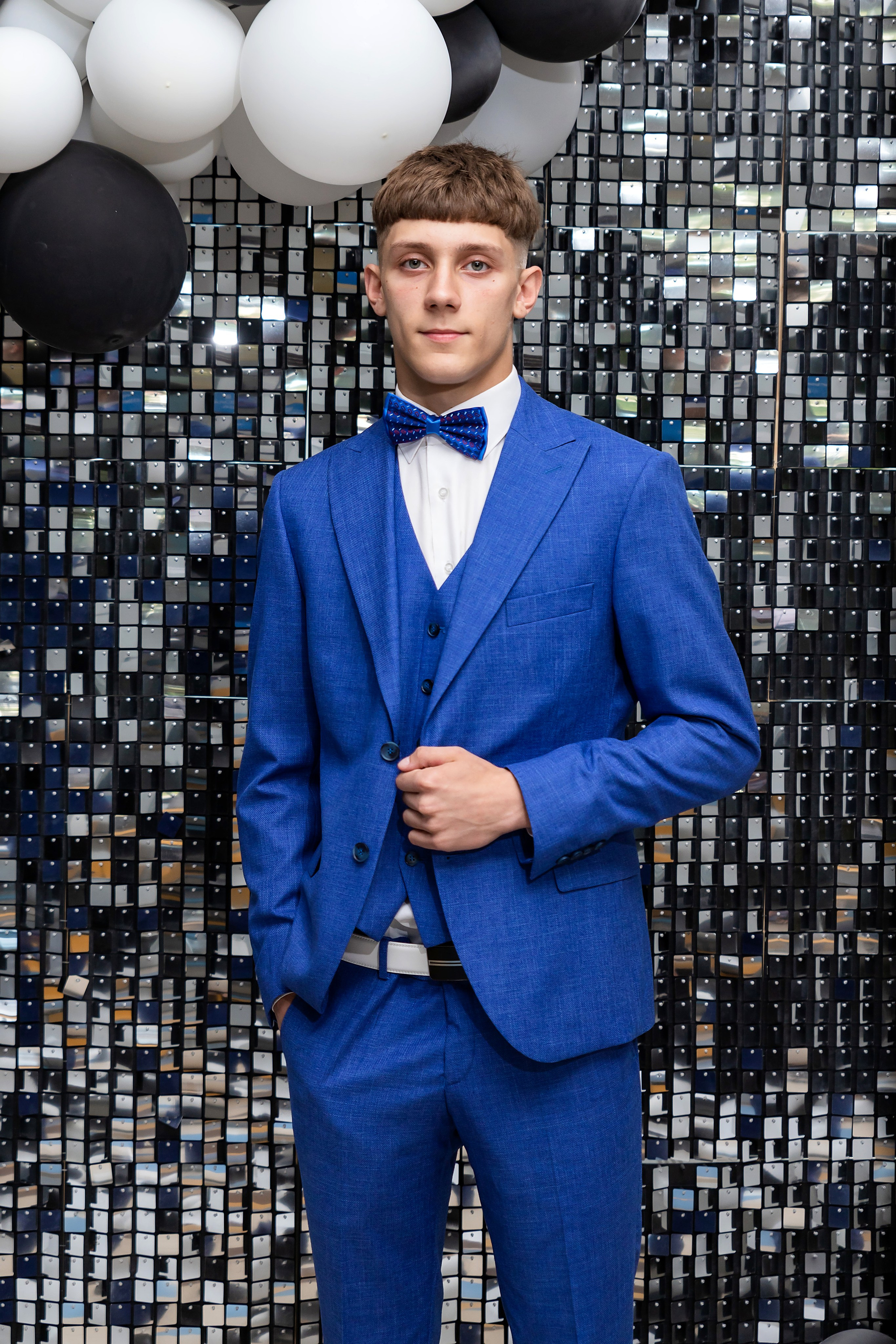 Фото выпуск 11 класс. Свадебный фотограф Марина Суворова и видеооператор Олег Петров