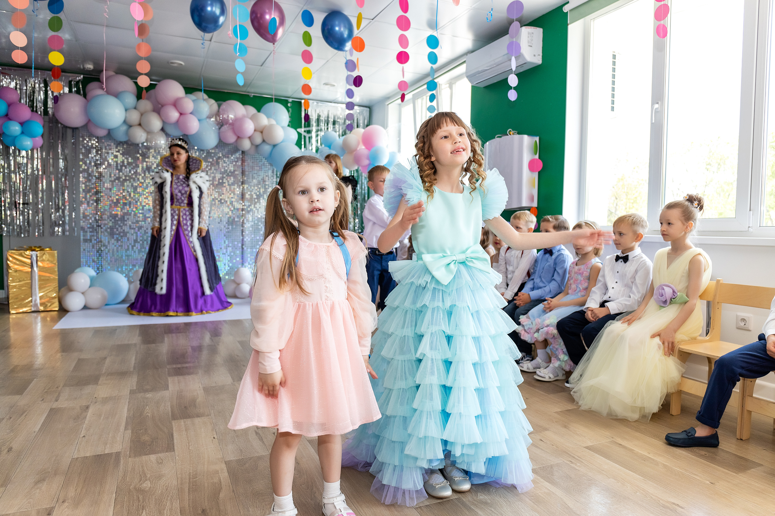 Выпускной. Детский сад 122. Стильный выпускной альбом Владивосток фотограф Вероника Мигачева