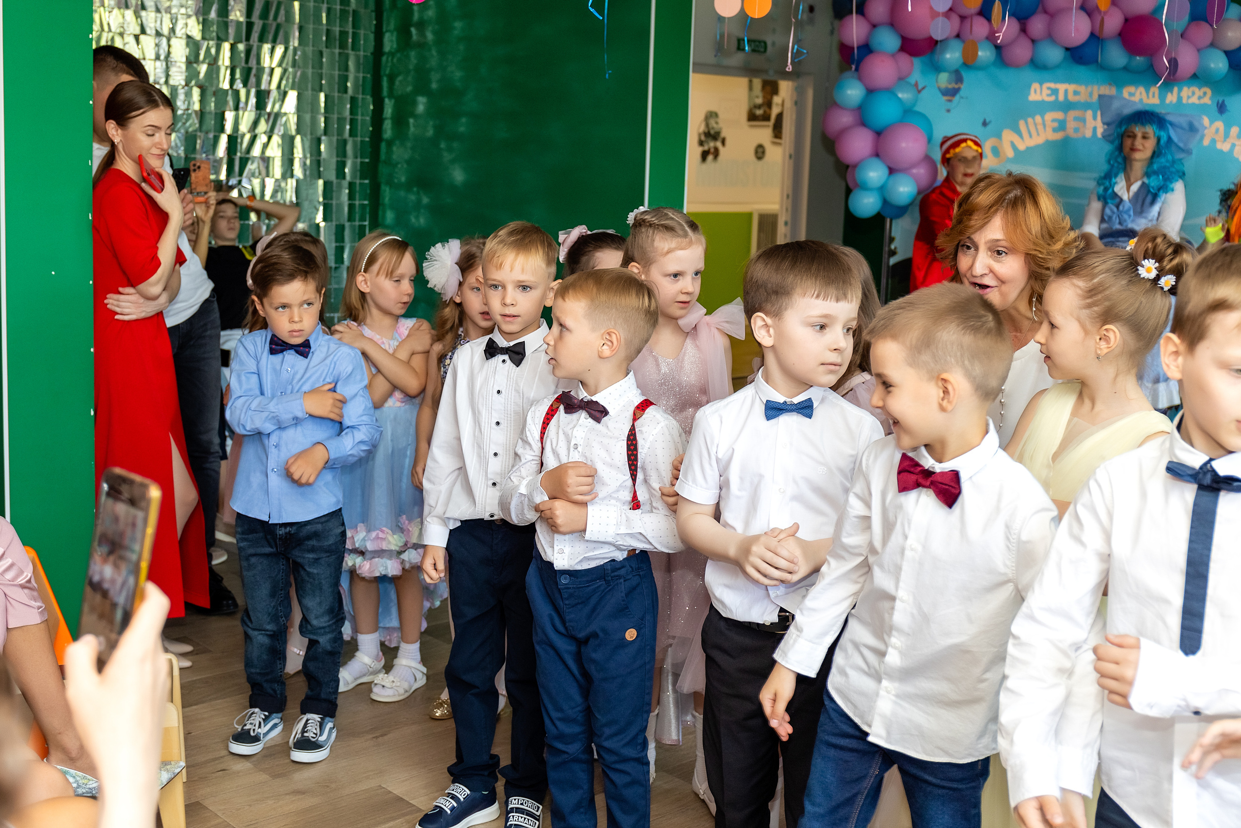 Выпускной. Детский сад 122. Стильный выпускной альбом Владивосток фотограф Вероника Мигачева