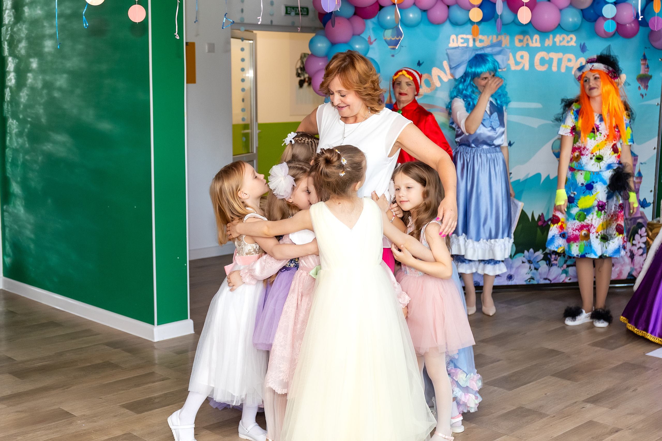 Выпускной. Детский сад 122. Стильный выпускной альбом Владивосток фотограф Вероника Мигачева