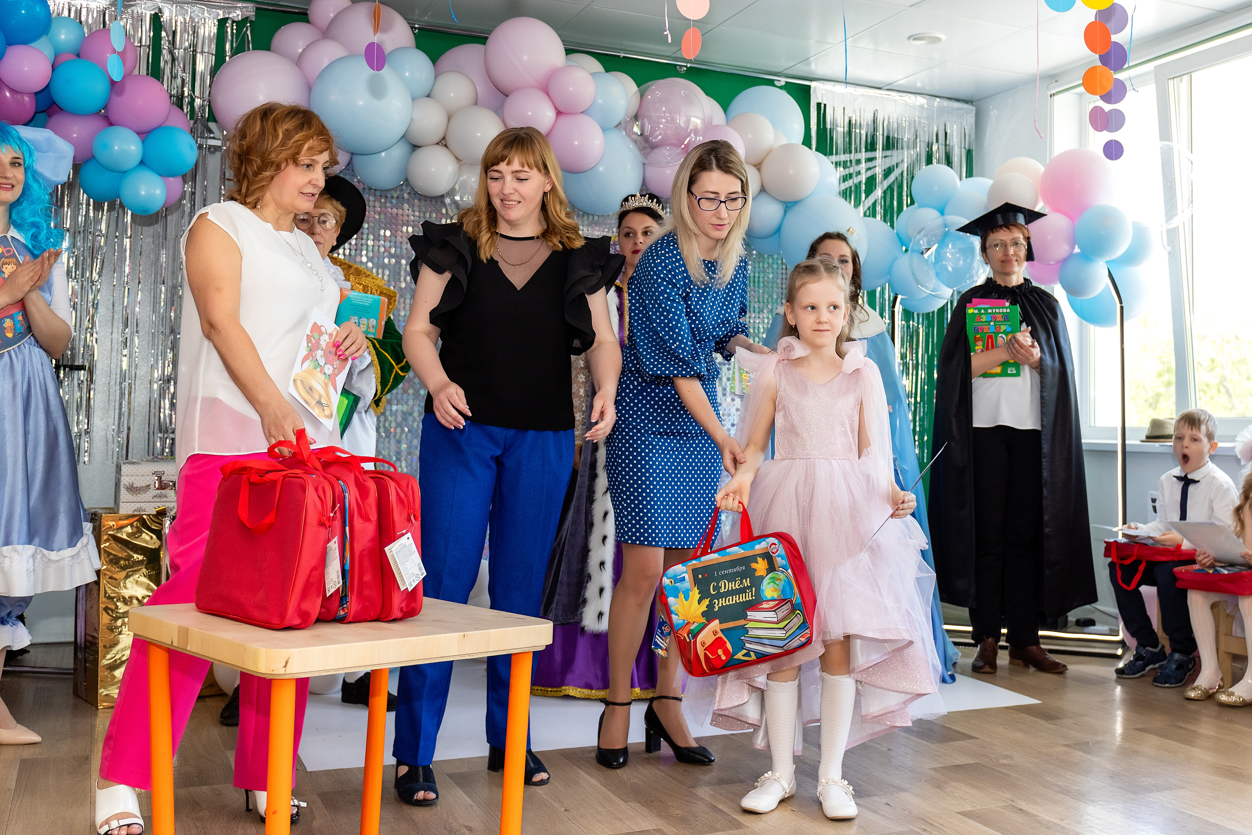 Выпускной. Детский сад 122. Стильный выпускной альбом Владивосток фотограф Вероника Мигачева