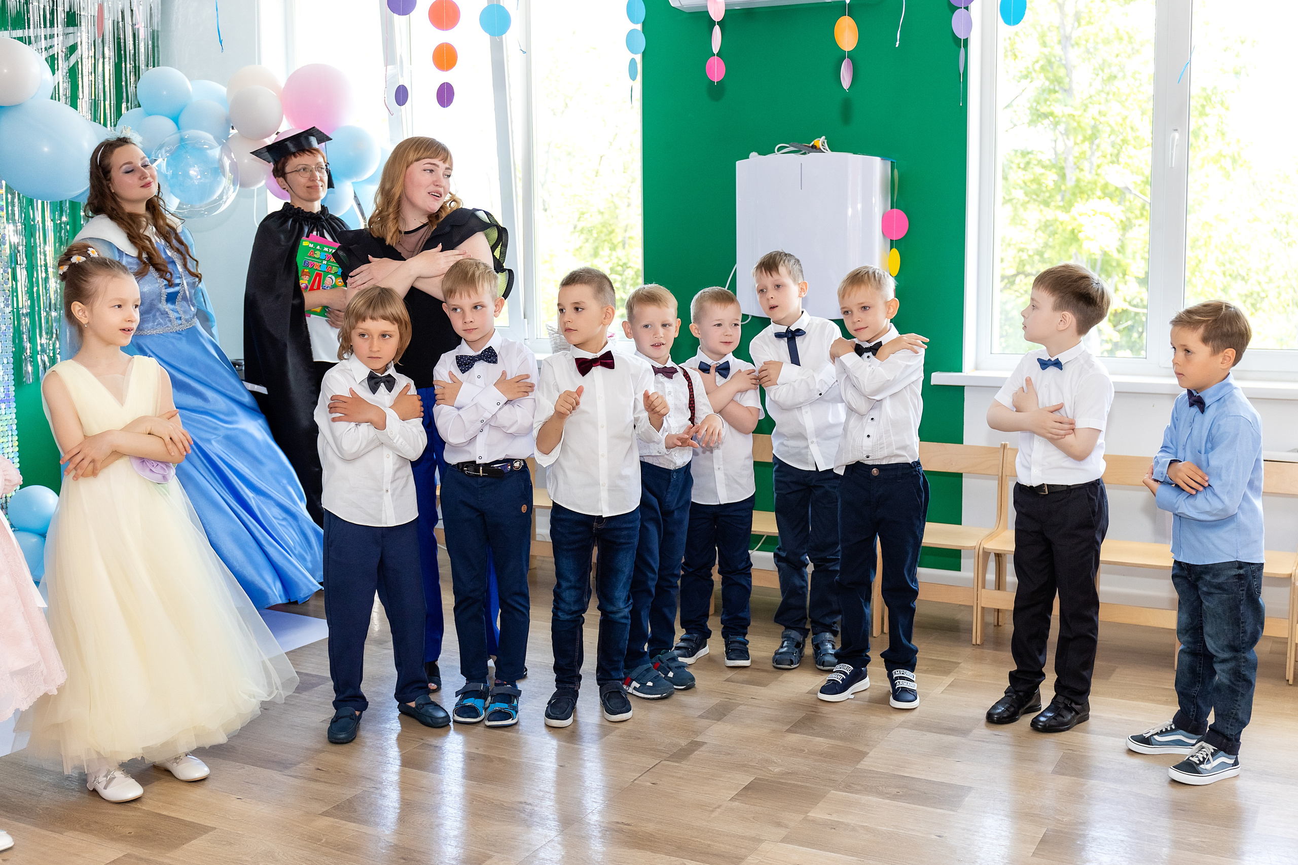 Выпускной. Детский сад 122. Стильный выпускной альбом Владивосток фотограф Вероника Мигачева