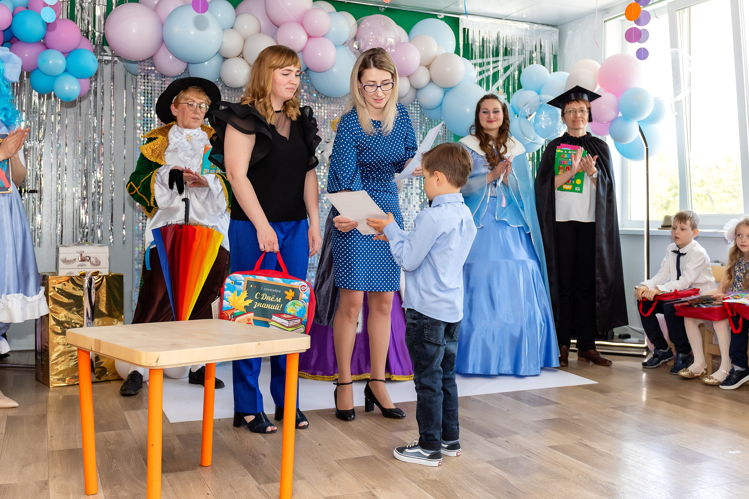 Выпускной. Детский сад 122. Стильный выпускной альбом Владивосток фотограф Вероника Мигачева