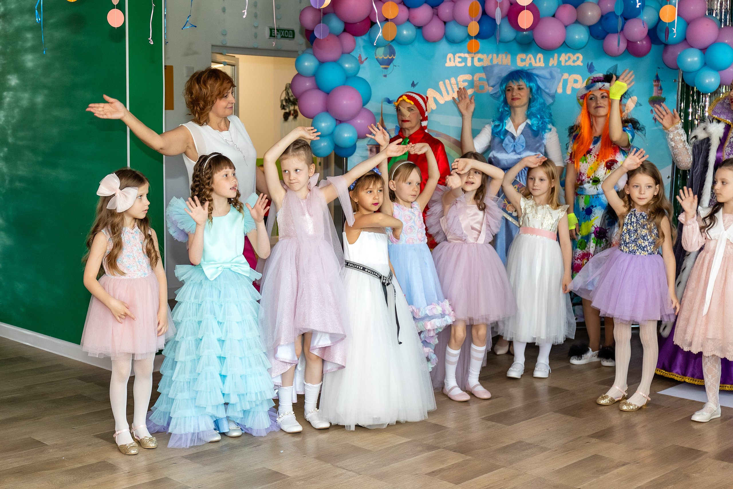 Выпускной. Детский сад 122. Стильный выпускной альбом Владивосток фотограф Вероника Мигачева