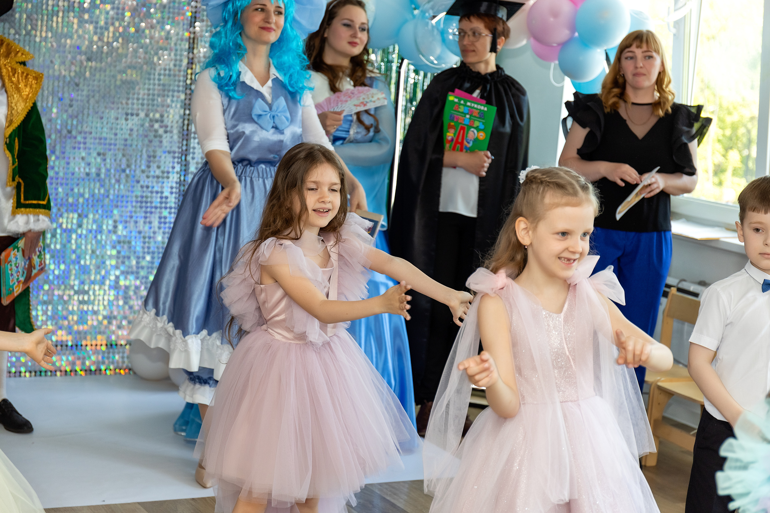 Выпускной. Детский сад 122. Стильный выпускной альбом Владивосток фотограф Вероника Мигачева