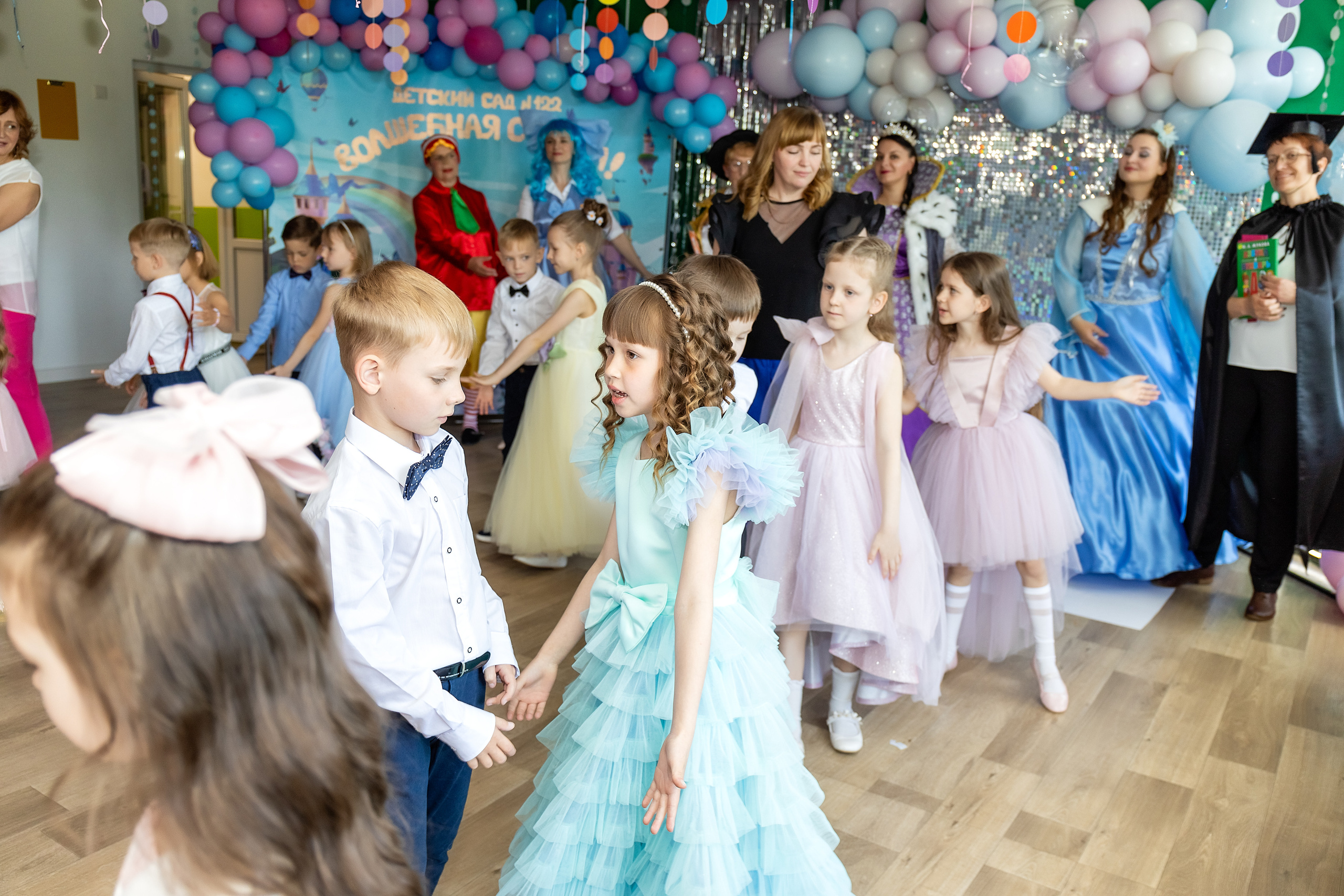 Выпускной. Детский сад 122. Стильный выпускной альбом Владивосток фотограф Вероника Мигачева