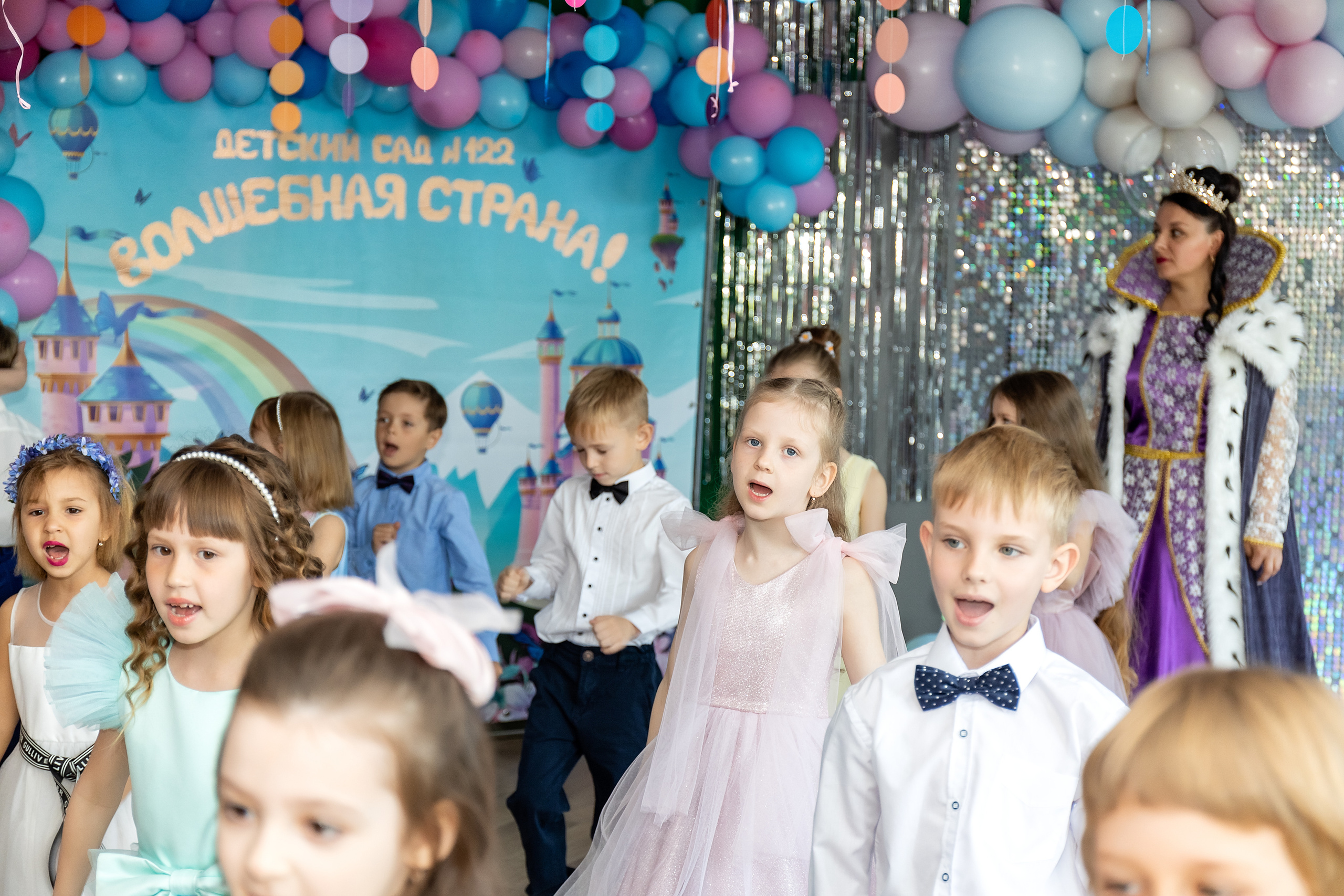 Выпускной. Детский сад 122. Стильный выпускной альбом Владивосток фотограф Вероника Мигачева