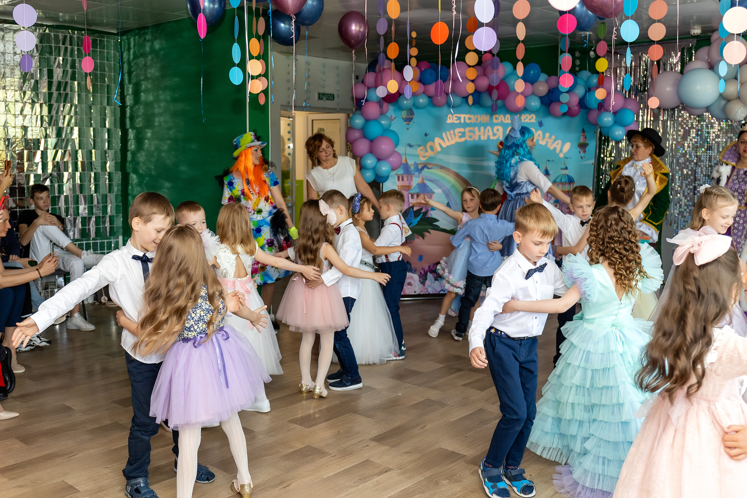 Выпускной. Детский сад 122. Стильный выпускной альбом Владивосток фотограф Вероника Мигачева