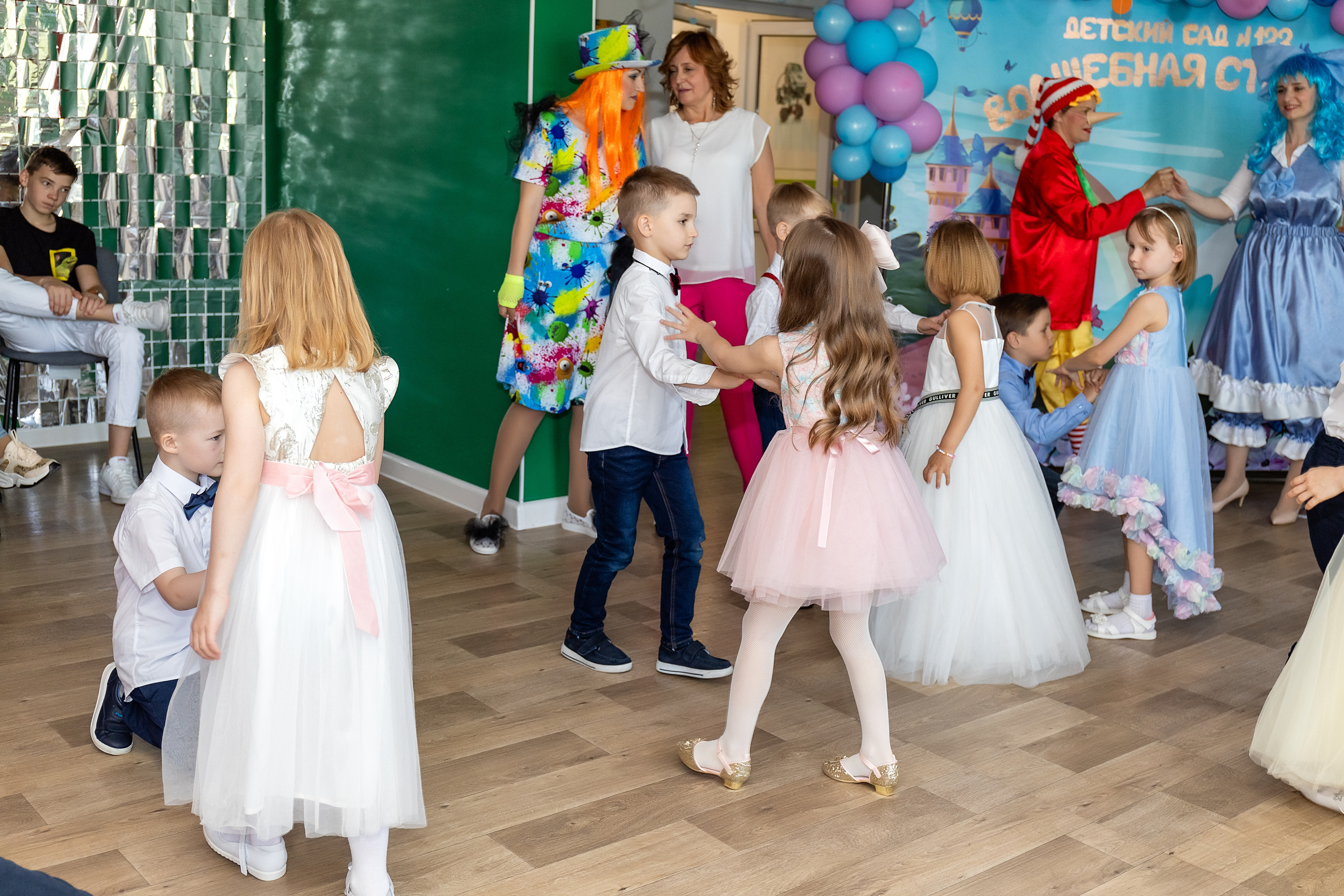 Выпускной. Детский сад 122. Стильный выпускной альбом Владивосток фотограф Вероника Мигачева