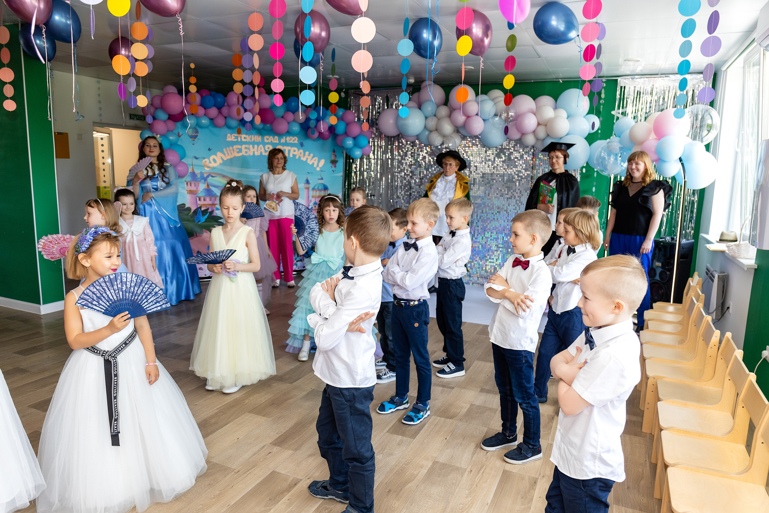 Выпускной. Детский сад 122. Стильный выпускной альбом Владивосток фотограф Вероника Мигачева