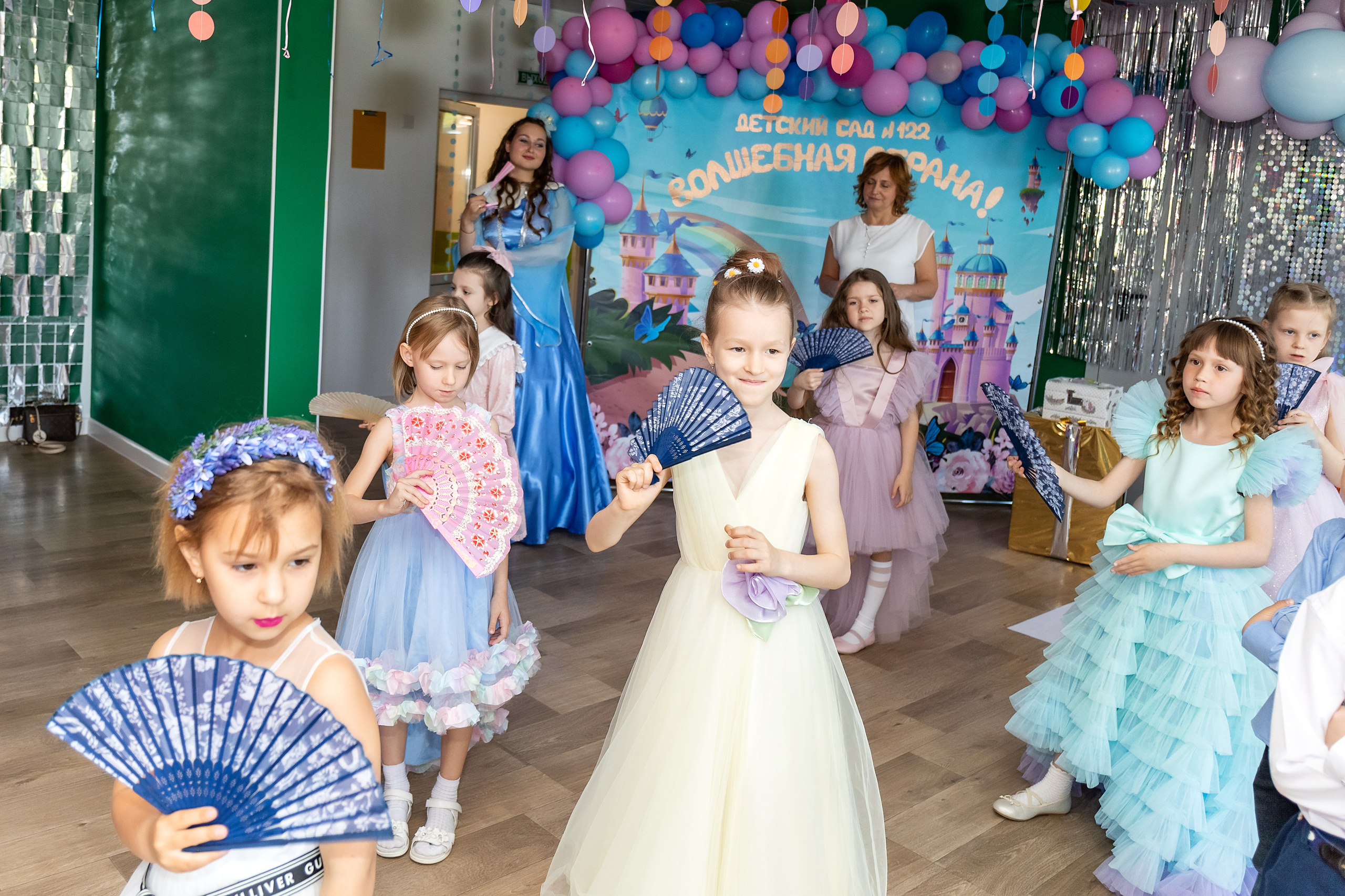 Выпускной. Детский сад 122. Стильный выпускной альбом Владивосток фотограф Вероника Мигачева