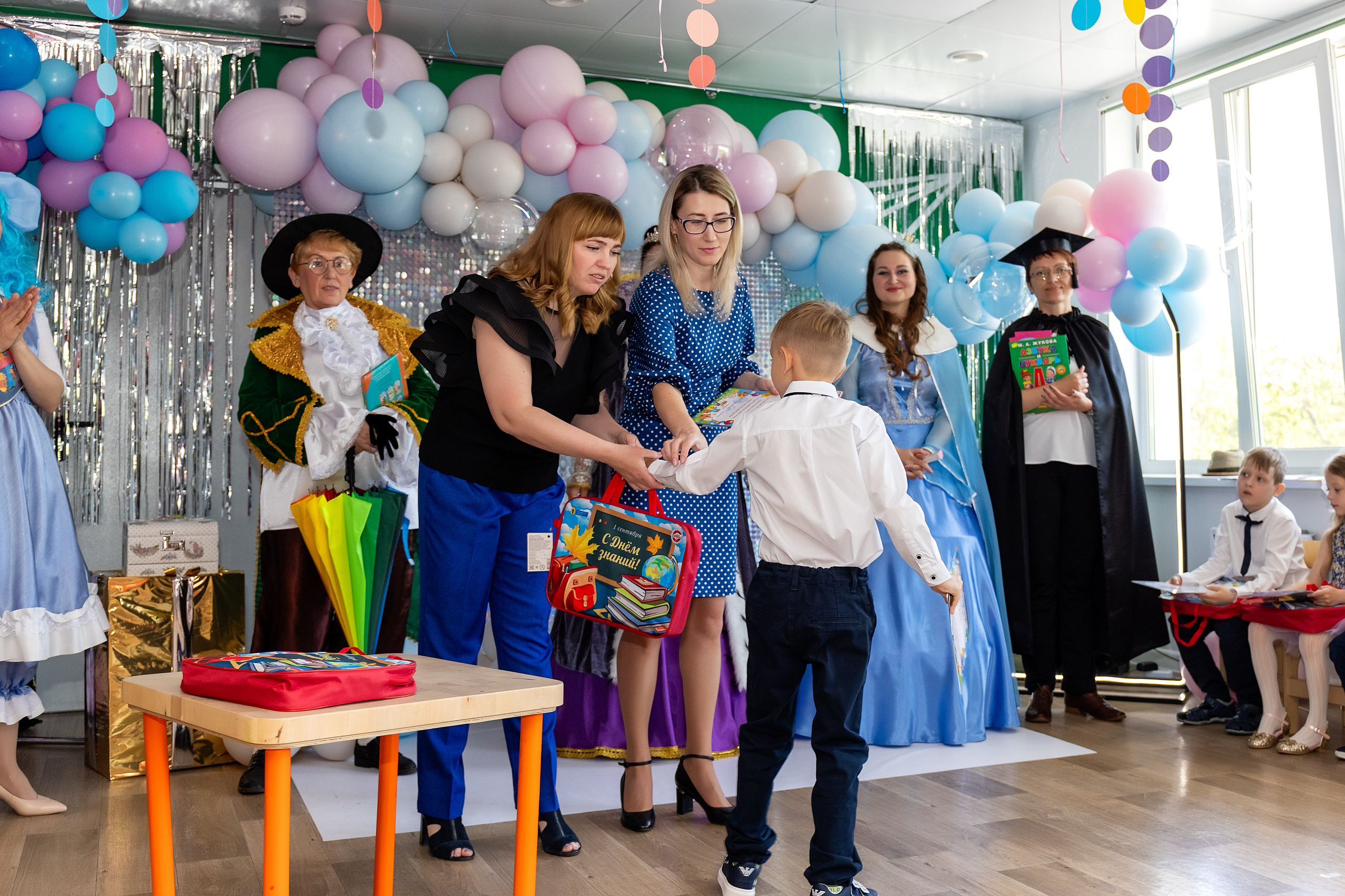 Выпускной. Детский сад 122. Стильный выпускной альбом Владивосток фотограф Вероника Мигачева