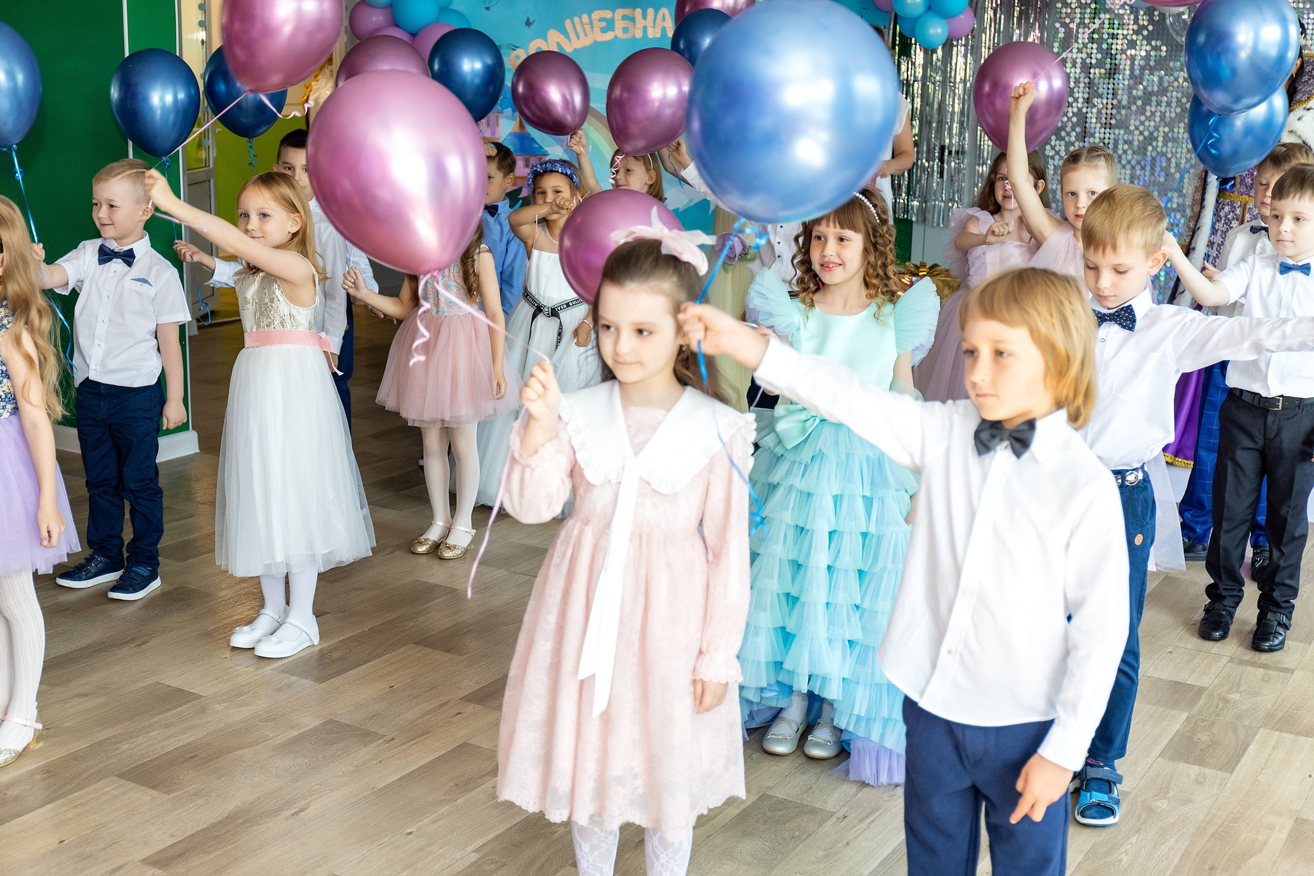 Выпускной. Детский сад 122. Стильный выпускной альбом Владивосток фотограф Вероника Мигачева