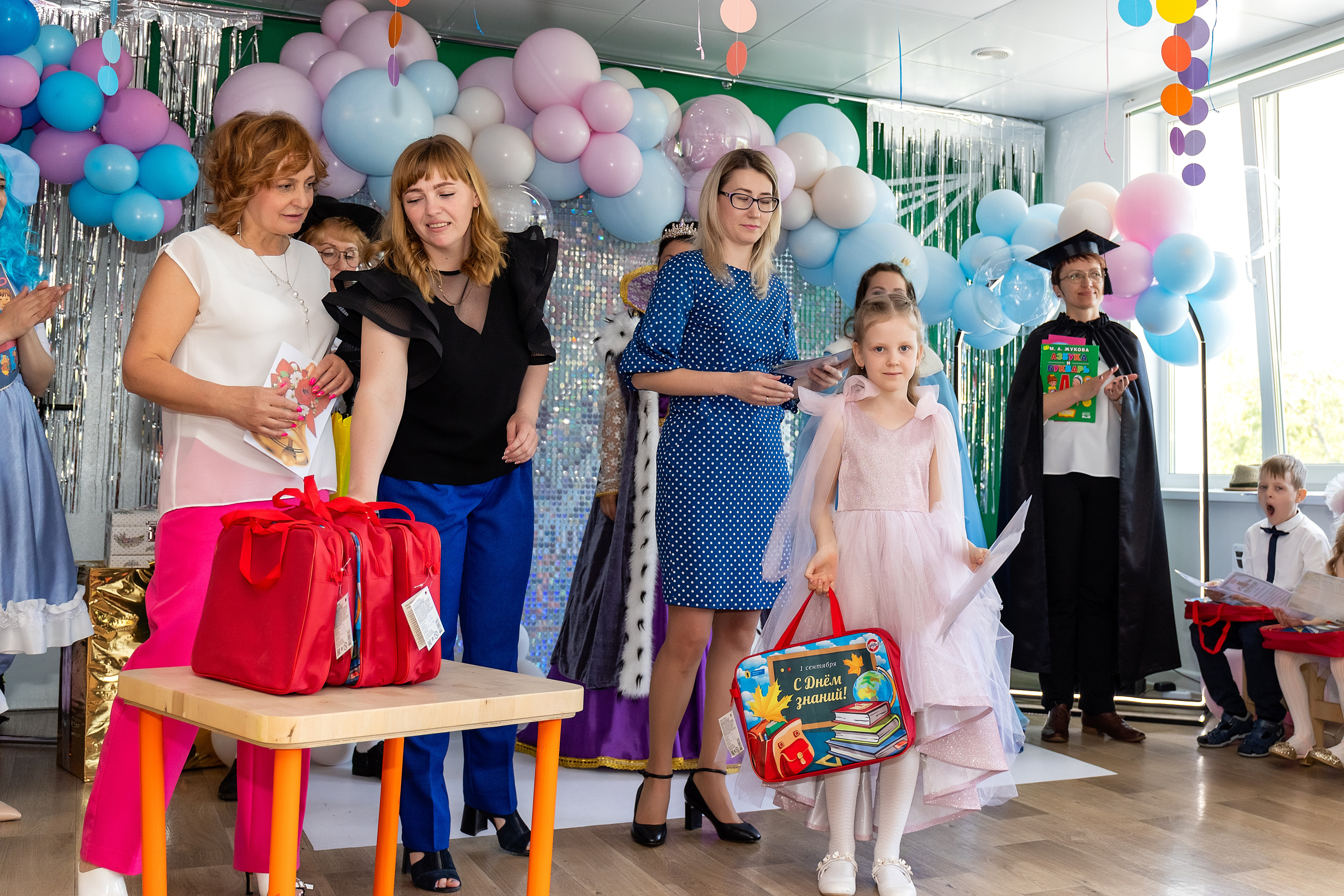 Выпускной. Детский сад 122. Стильный выпускной альбом Владивосток фотограф Вероника Мигачева