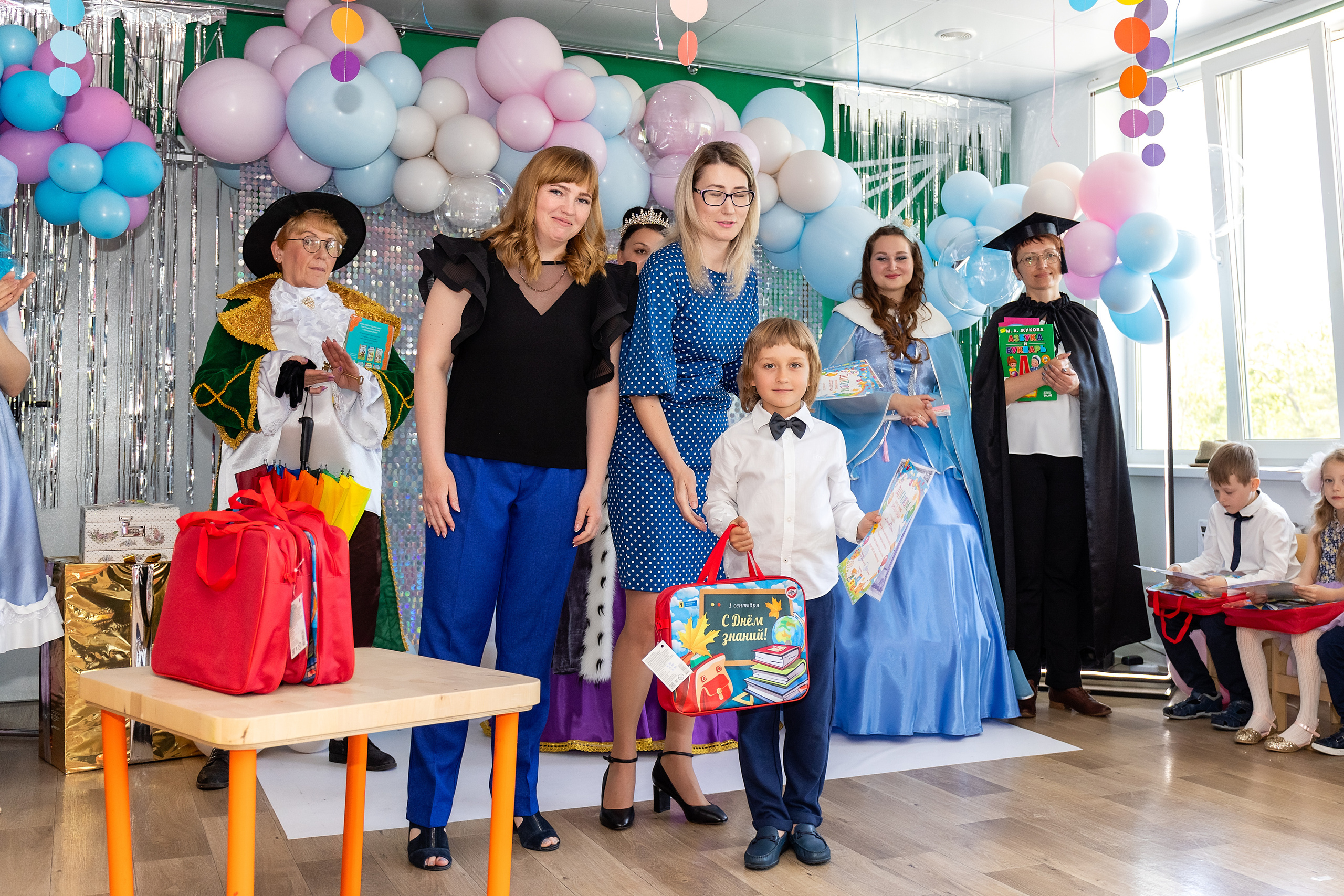 Выпускной. Детский сад 122. Стильный выпускной альбом Владивосток фотограф Вероника Мигачева