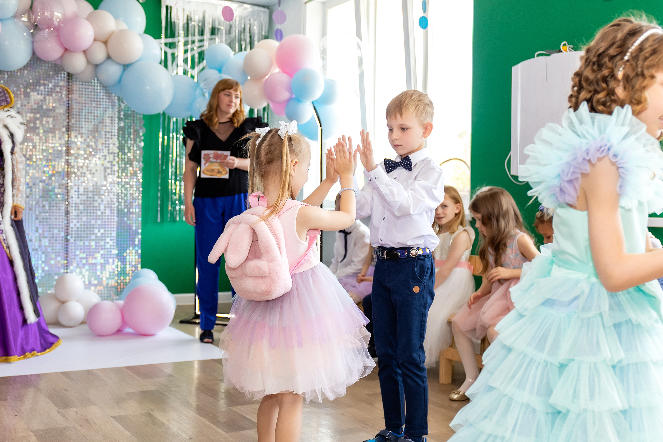 Выпускной. Детский сад 122. Стильный выпускной альбом Владивосток фотограф Вероника Мигачева