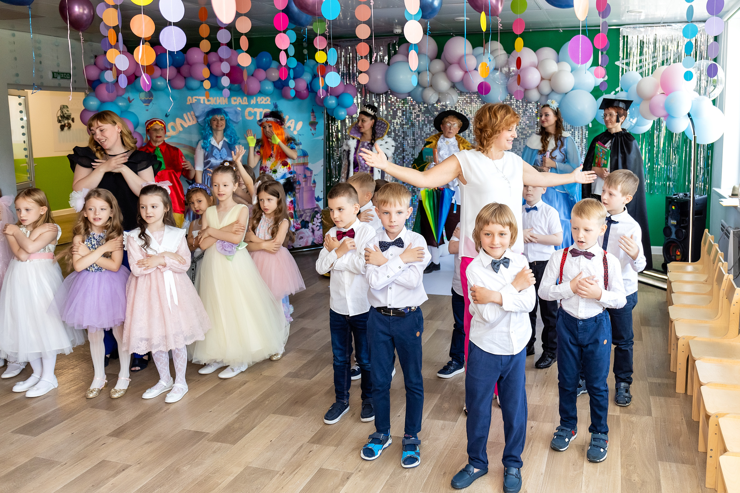 Выпускной. Детский сад 122. Стильный выпускной альбом Владивосток фотограф Вероника Мигачева